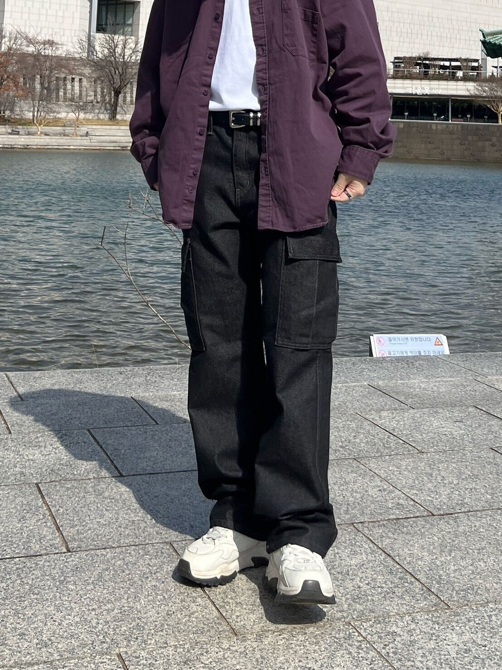 LINE_ALBUM_5MN50  微寬 硬挺 俐落丹寧工裝褲-2色  $1650_250316_17