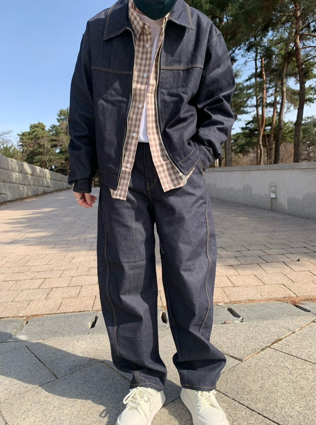 LINE_ALBUM_5MA38 極簡時尚 短版  硬挺 拉鍊丹寧套裝-3色 外套$2350 褲子$1650_250314_16