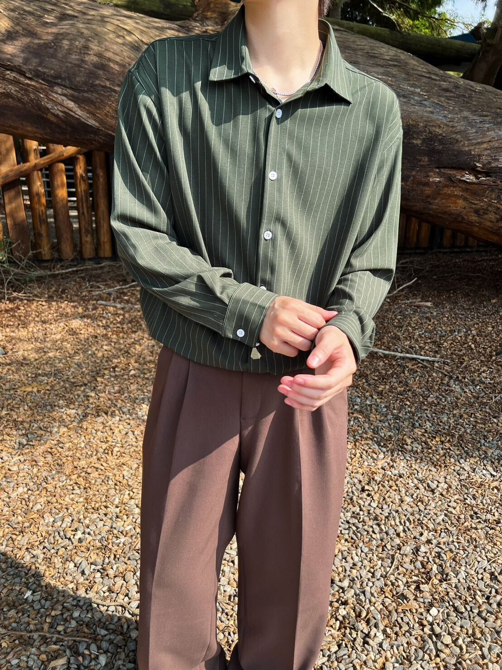 LINE_ALBUM_OC11 免燙不易皺直條合身款襯衫-4色 $990_231125_19