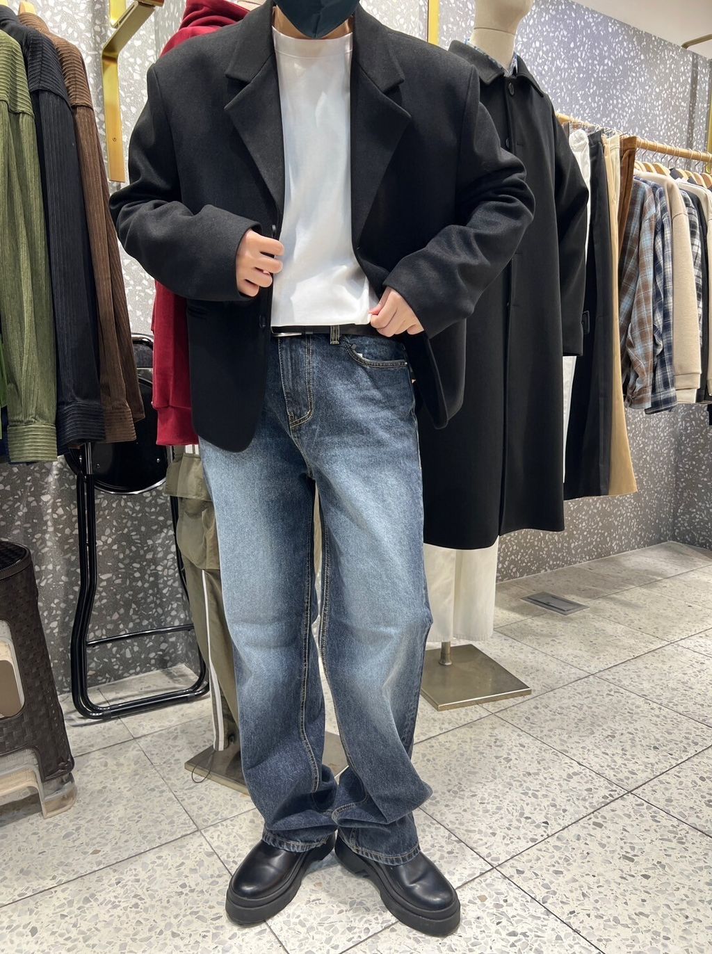 LINE_ALBUM_4ON49 親膚軟毛呢短版西裝外套-2色 $2350_241024_7