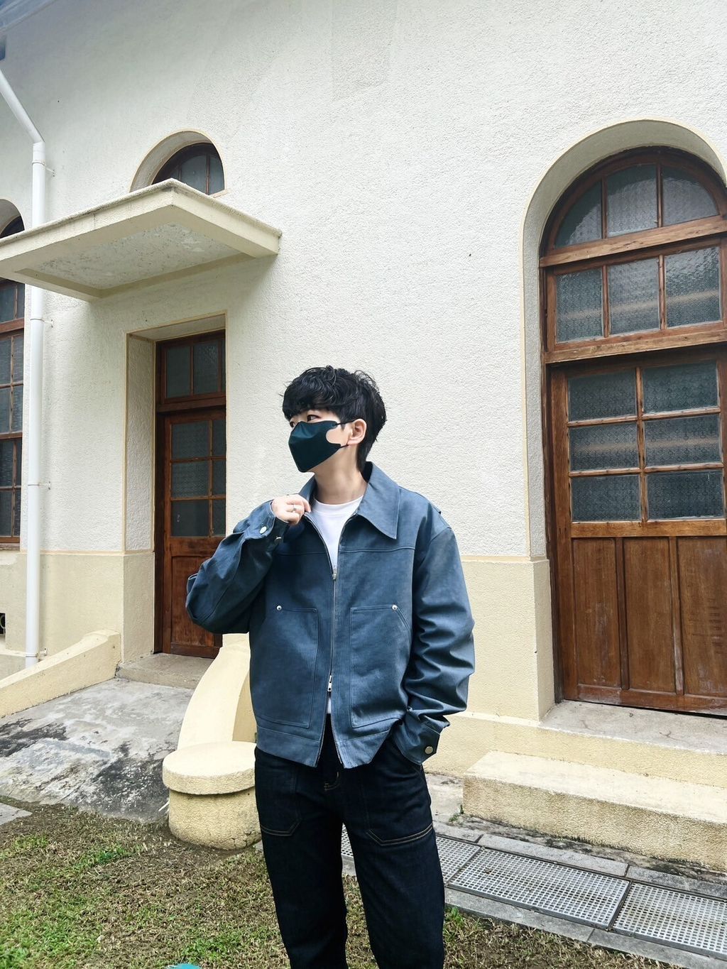 LINE_ALBUM_4OA35  小老闆愛款帥哥薄挺夾克-3色  $2500_250212_1