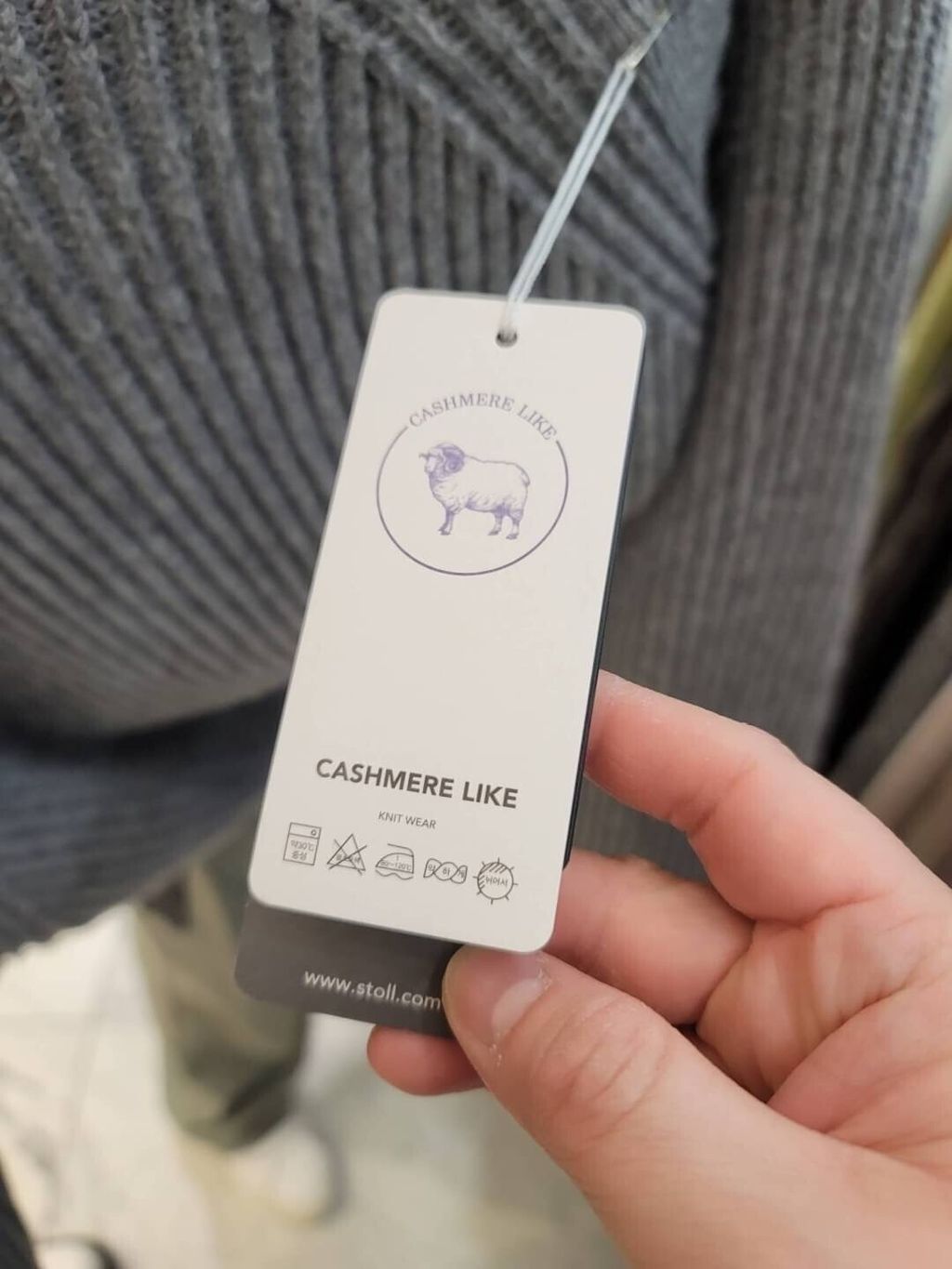 LINE_ALBUM_JM40 人造羊毛落肩斜扣保暖半領毛衣 $1450_240118_13