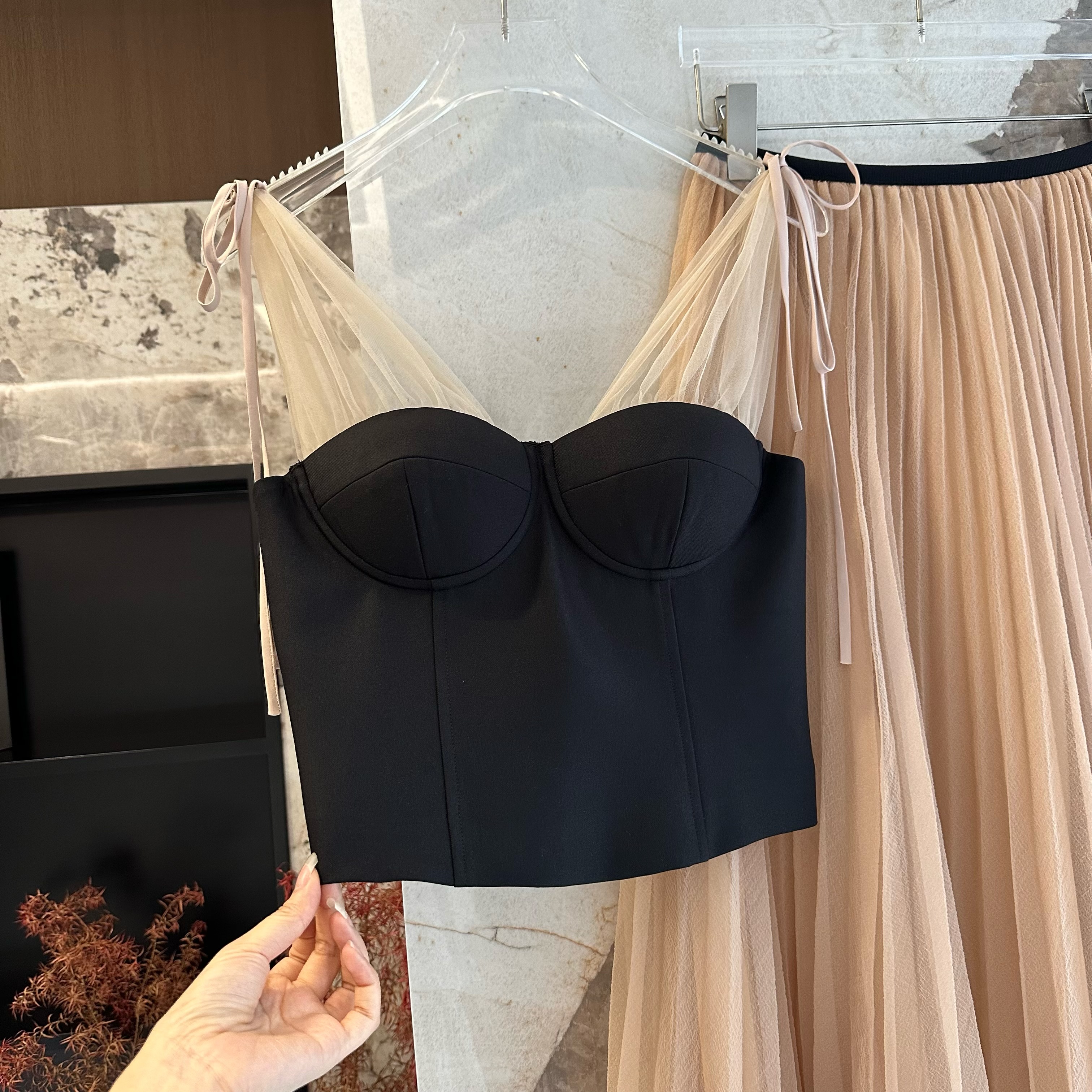 1745079914723_254237