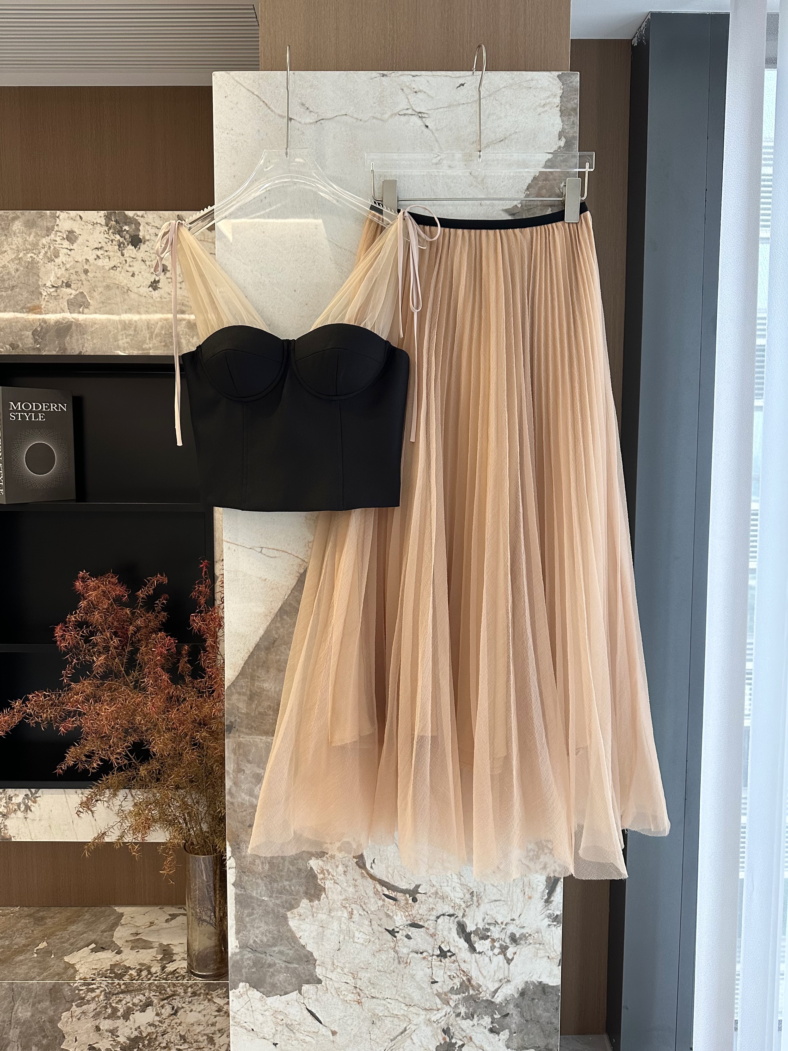 1745079912985_432178