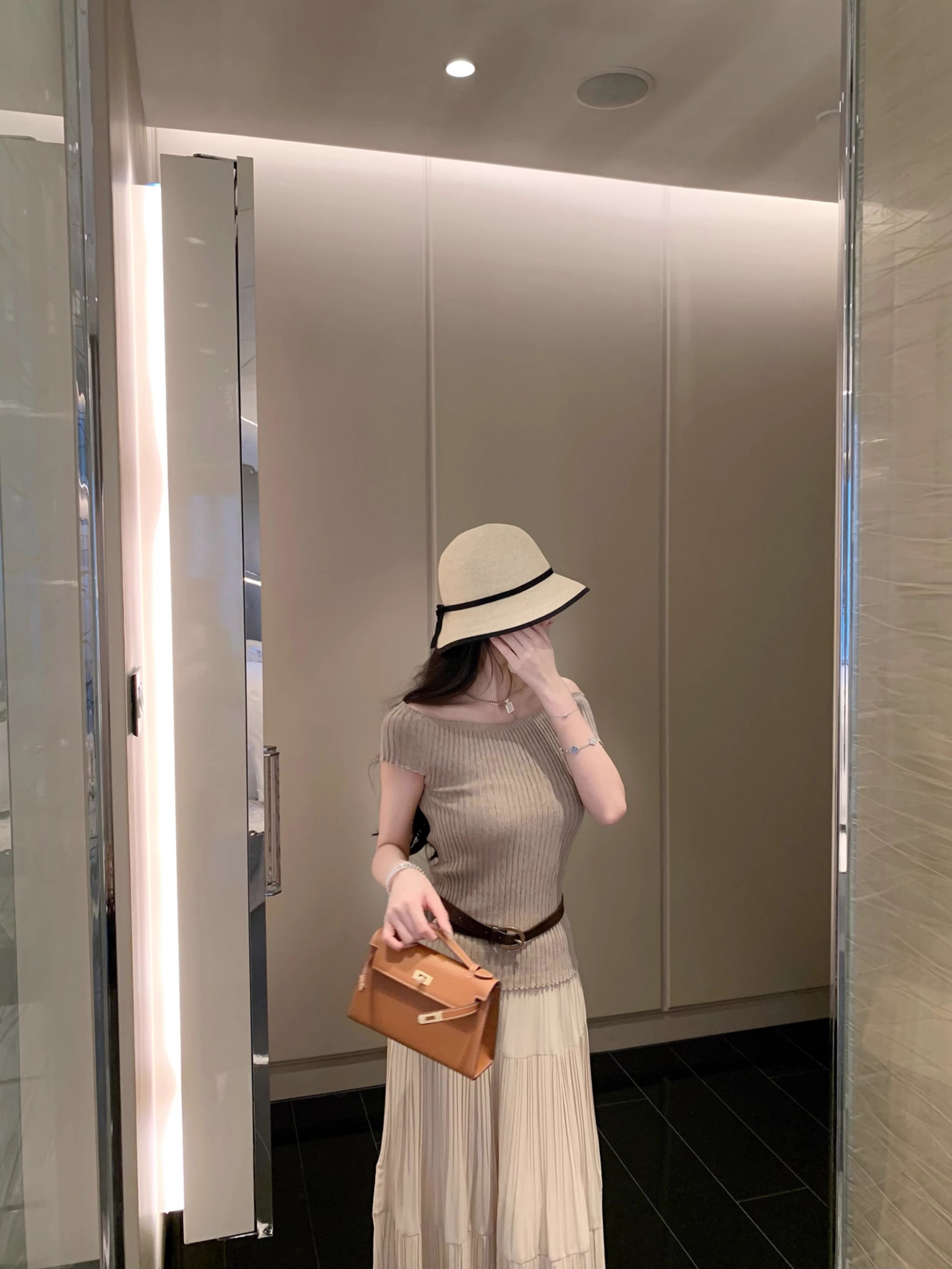 1744874190572_417437