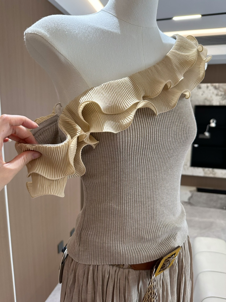 1748110682510_0PEPOY