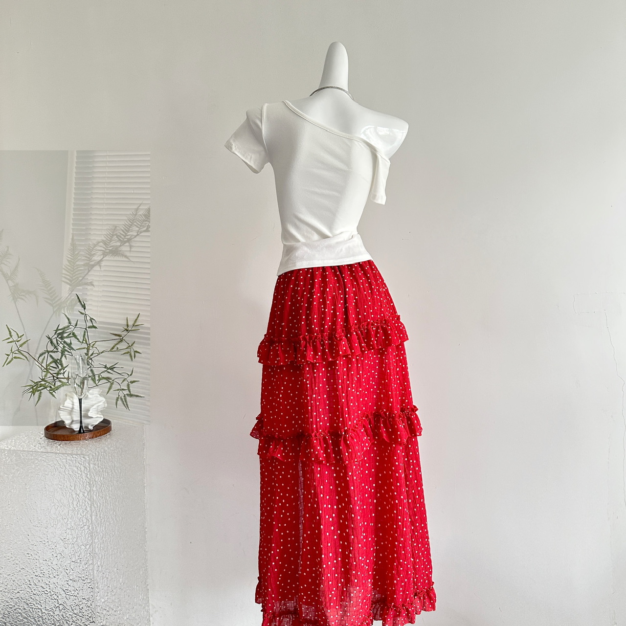 1744635954639_352675