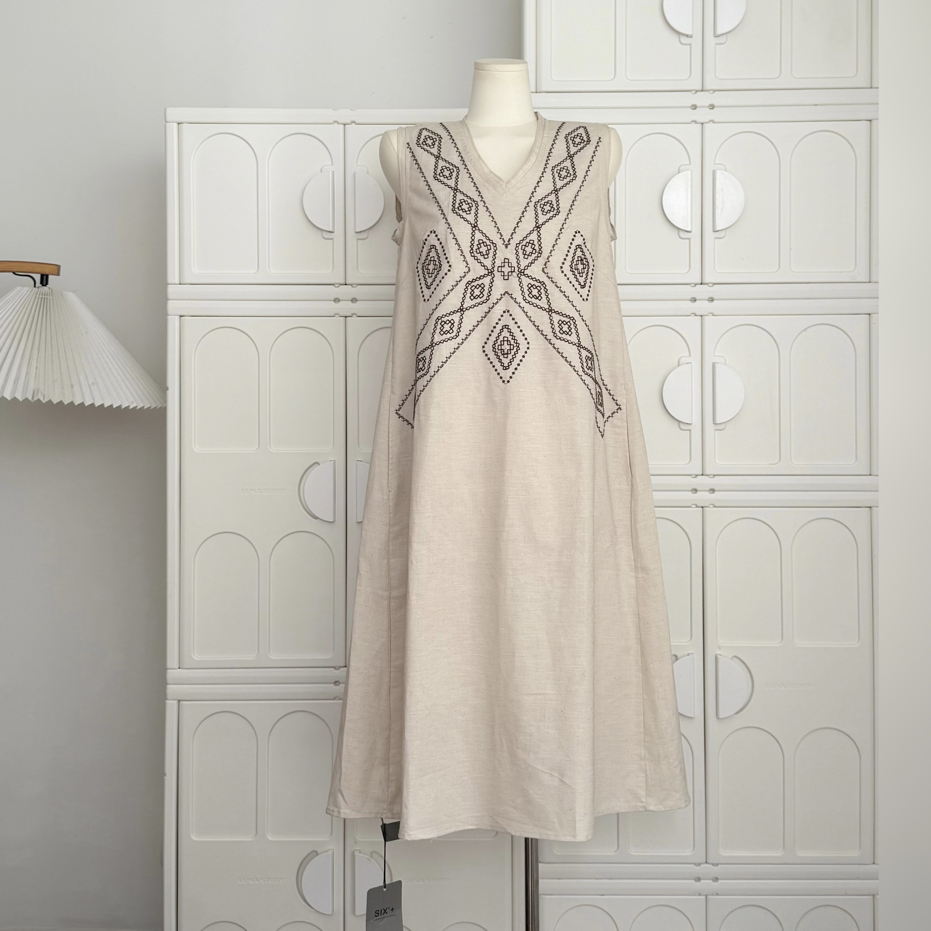 1751961127579_LlNy2w