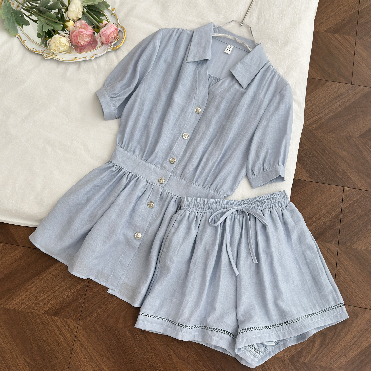 1751342827817_FoT21Q