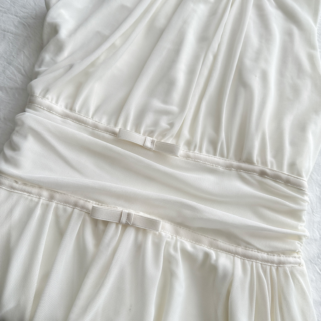 1749648323056_aOxURz