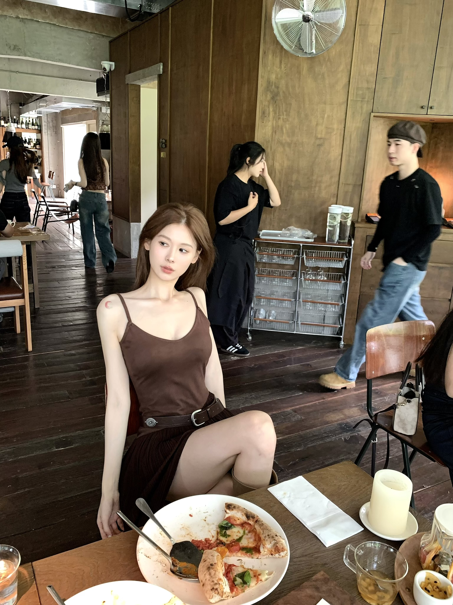 Facetune_14-08-2025-02-03-19