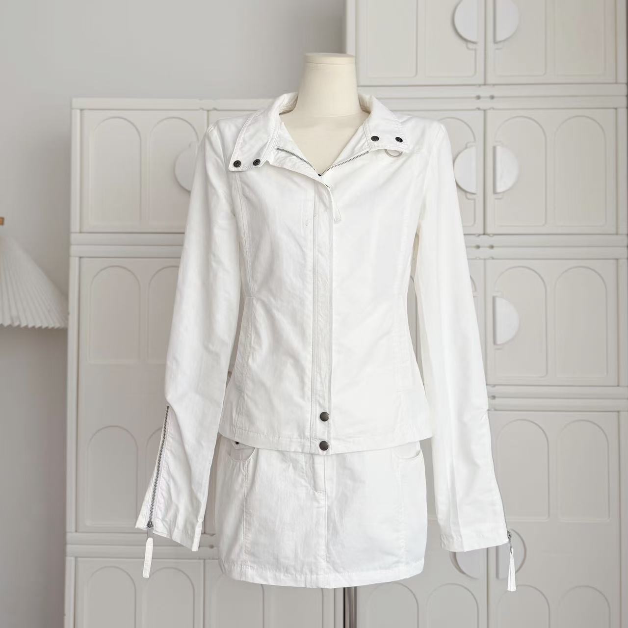 1754497255332_UsA6R4