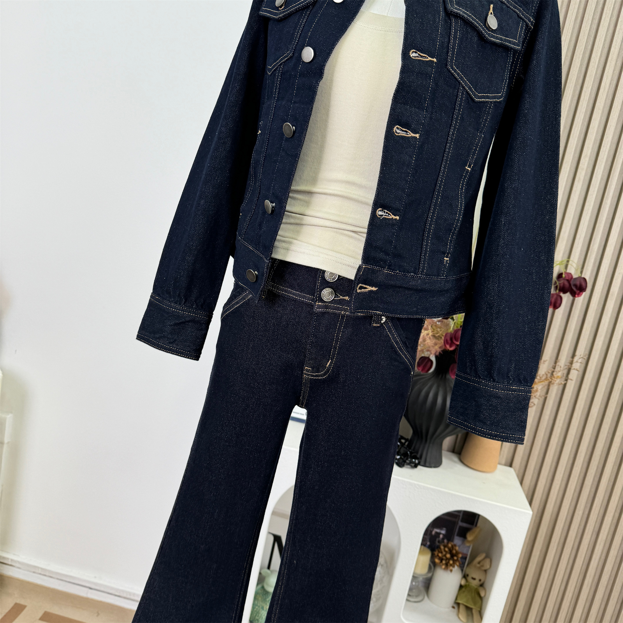 1755942059859_NUPXrz