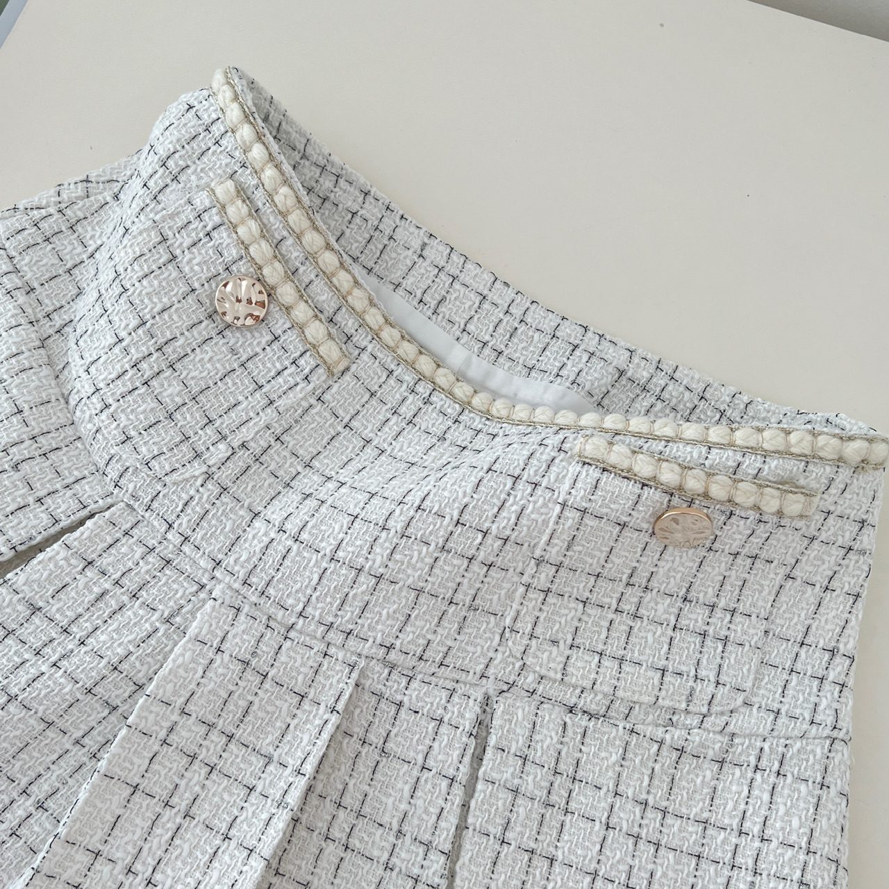 1756917524686_J01svf