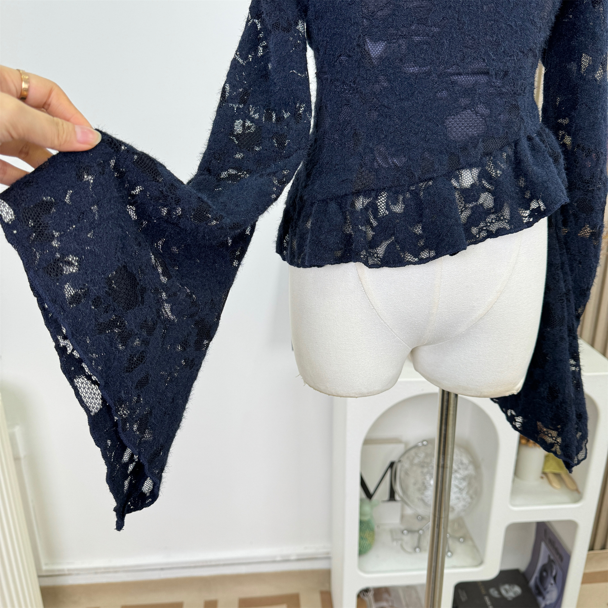 1757923938546_bklAnu