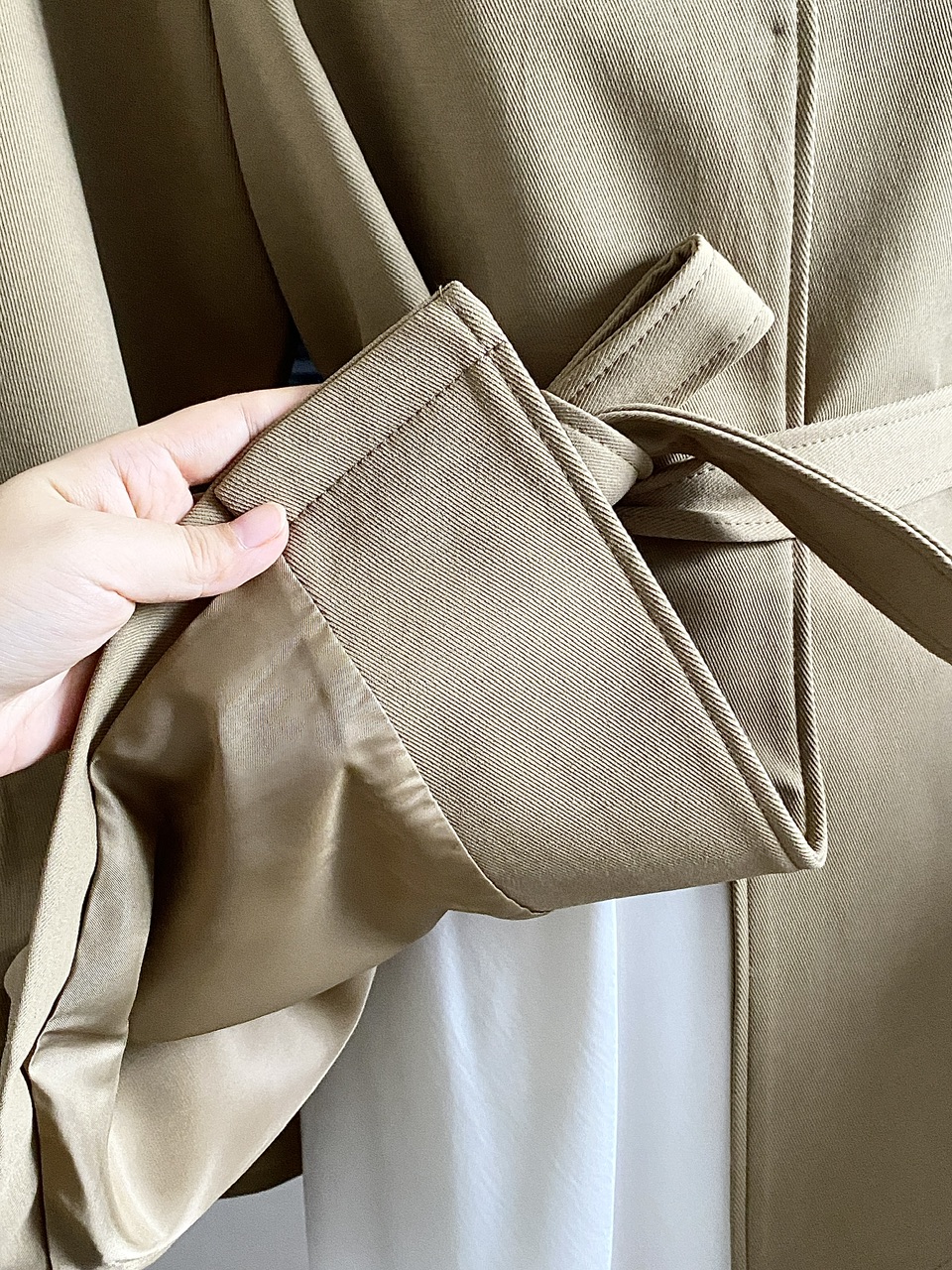 1758717090235_8Y3s9c