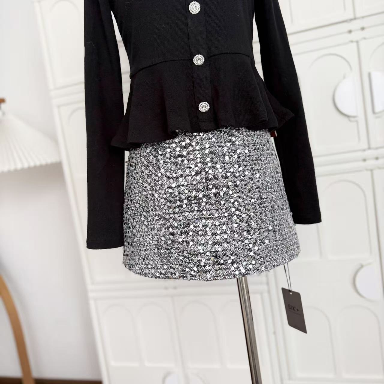 1757834366861_CoEE5V