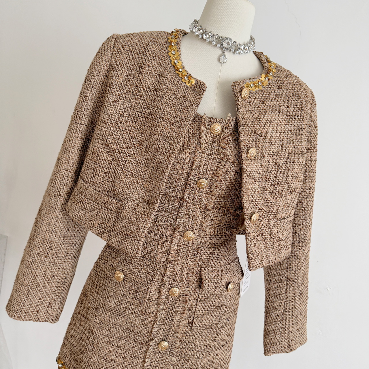 1757212987786_m86M6E