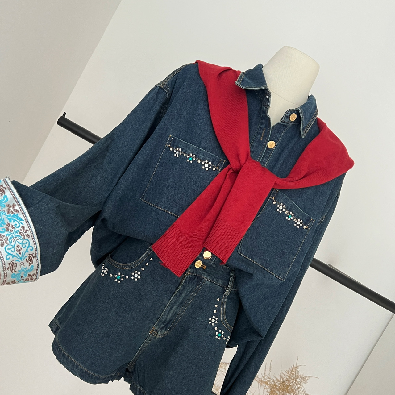 1759407875133_JUGA9T