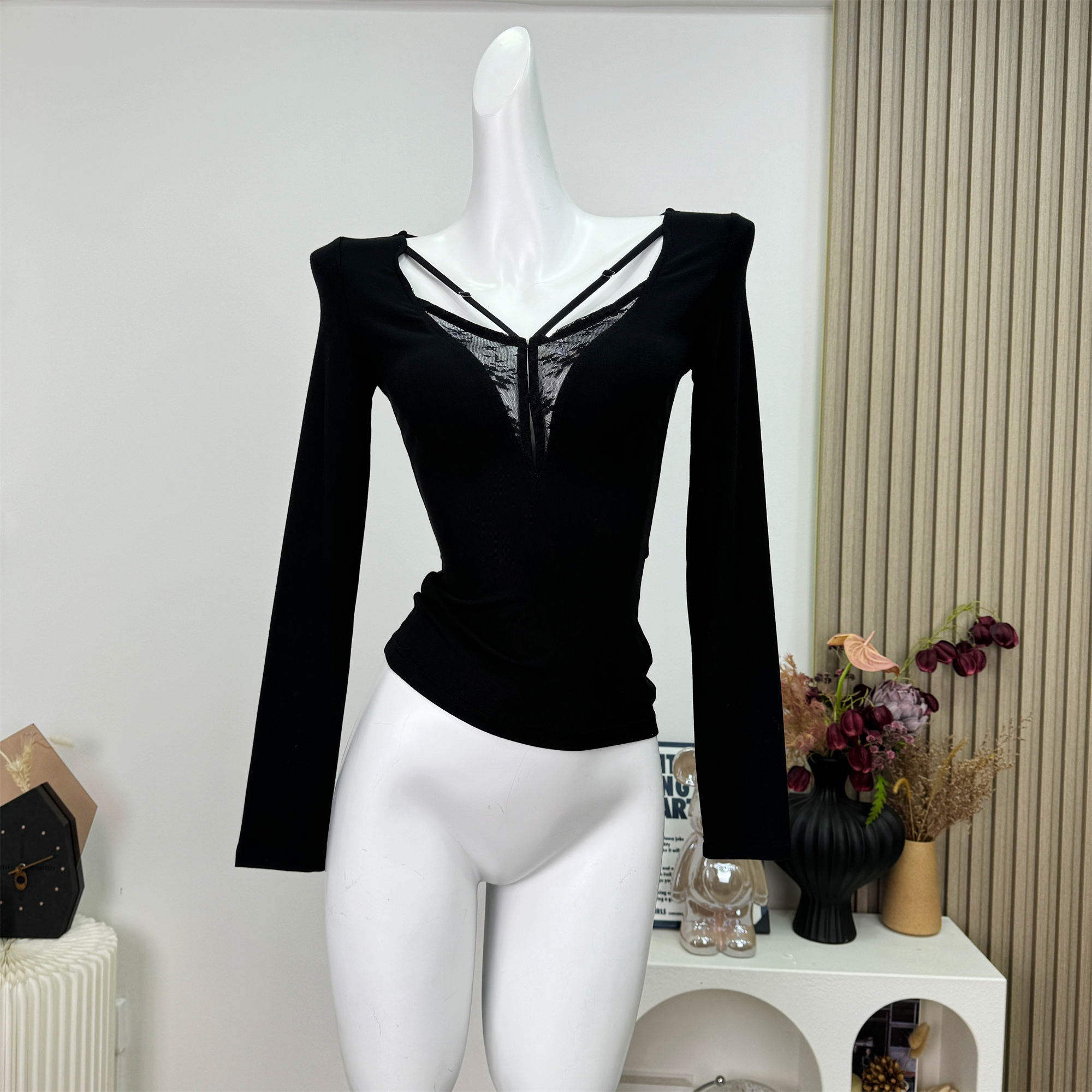 1734073935668_575675