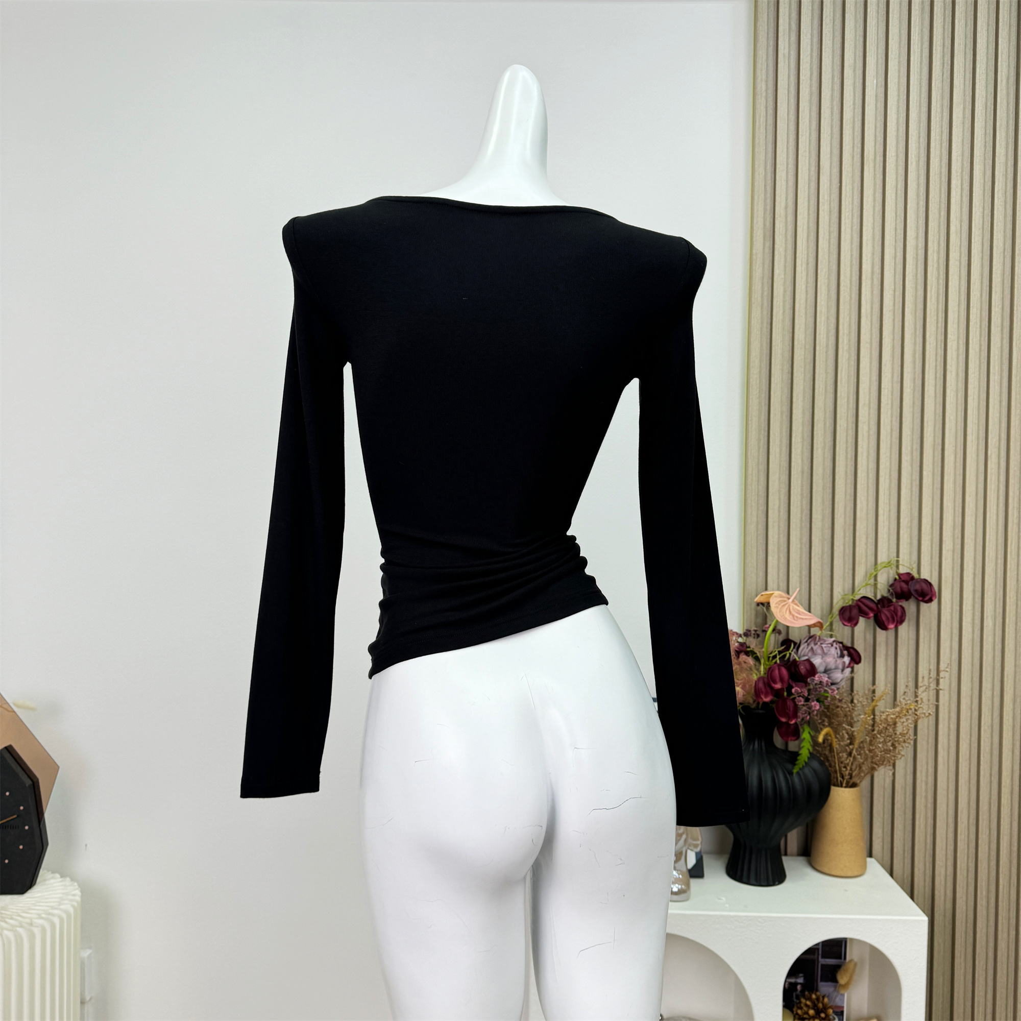 1734073936844_651373