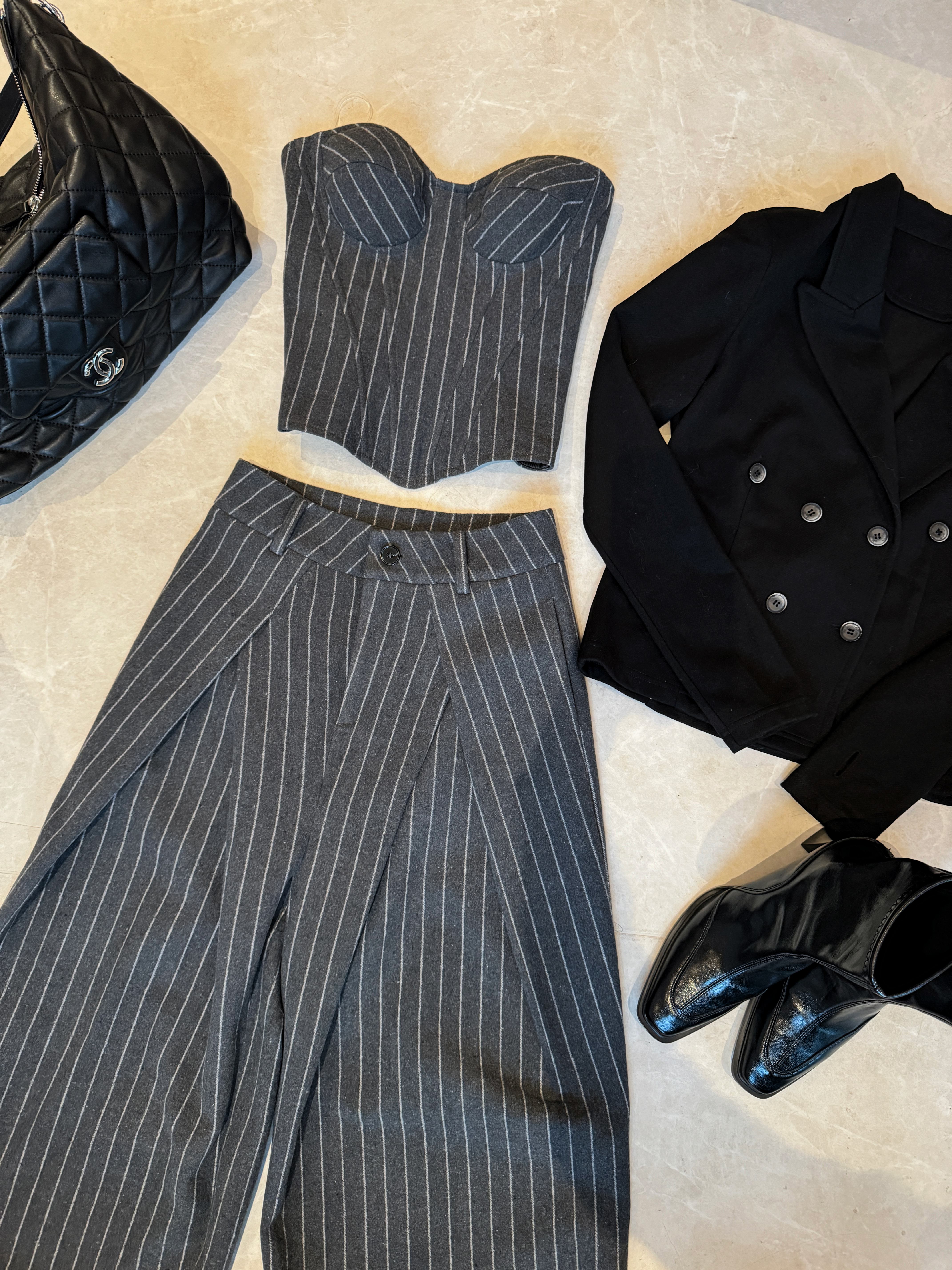 Facetune_27-10-2025-22-40-21