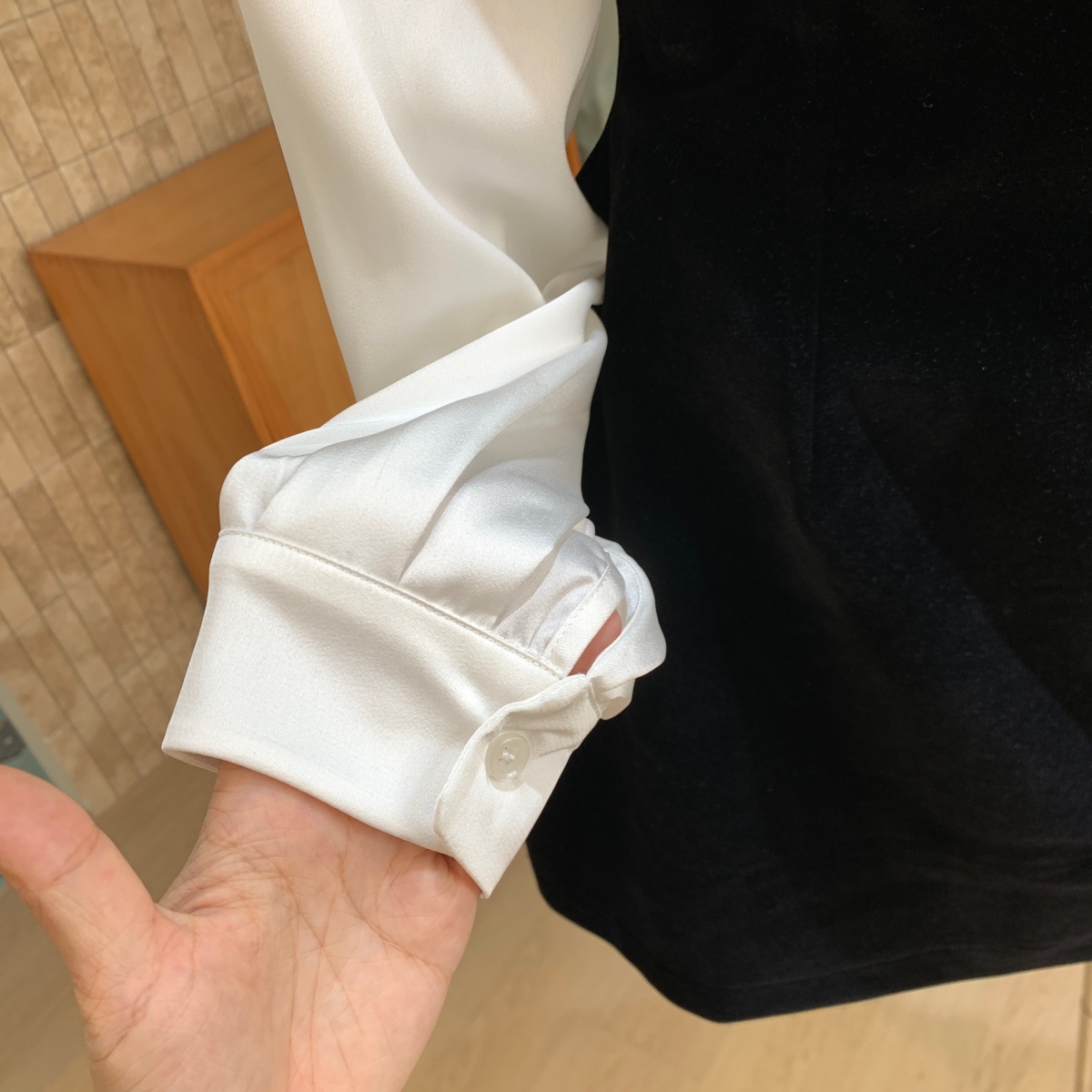 1760947921995_Qk2zRS