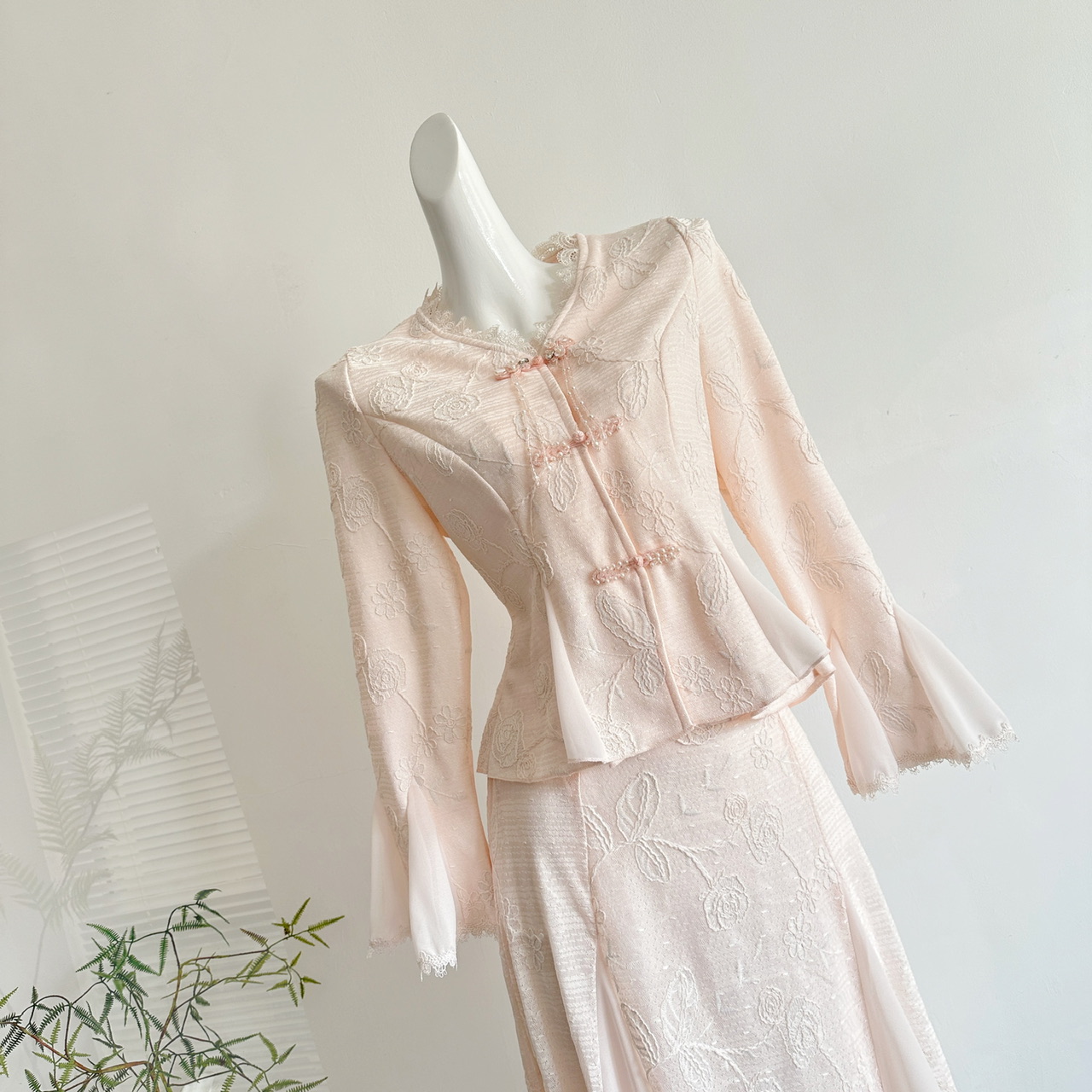 1760628627241_BW4h0a