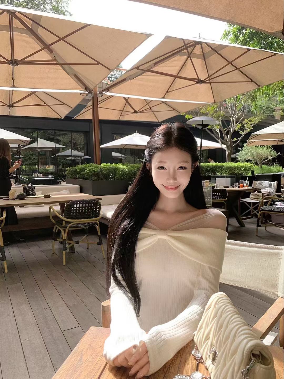 mmexport1764414476164