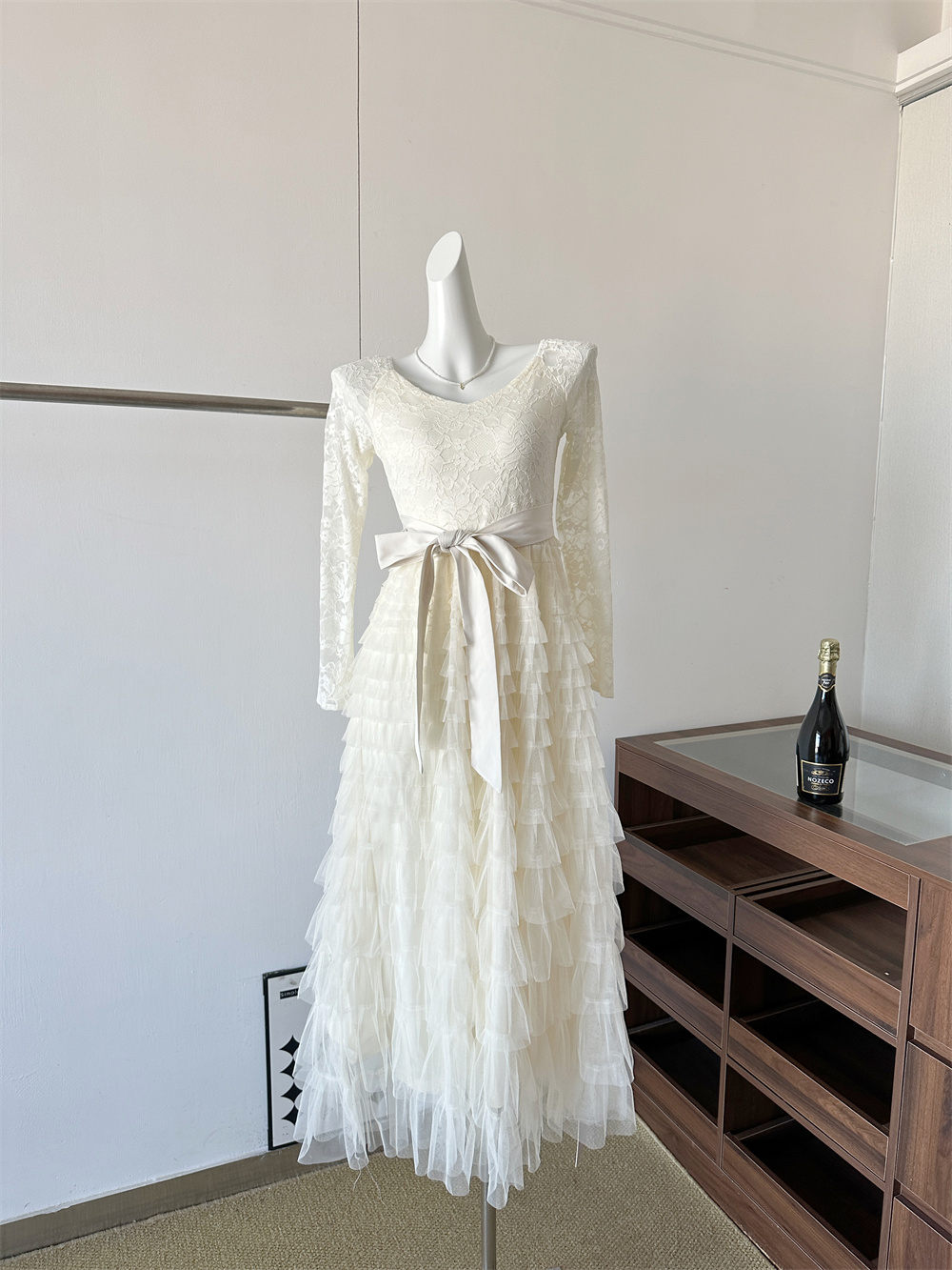 1764086478715_nmXWW0