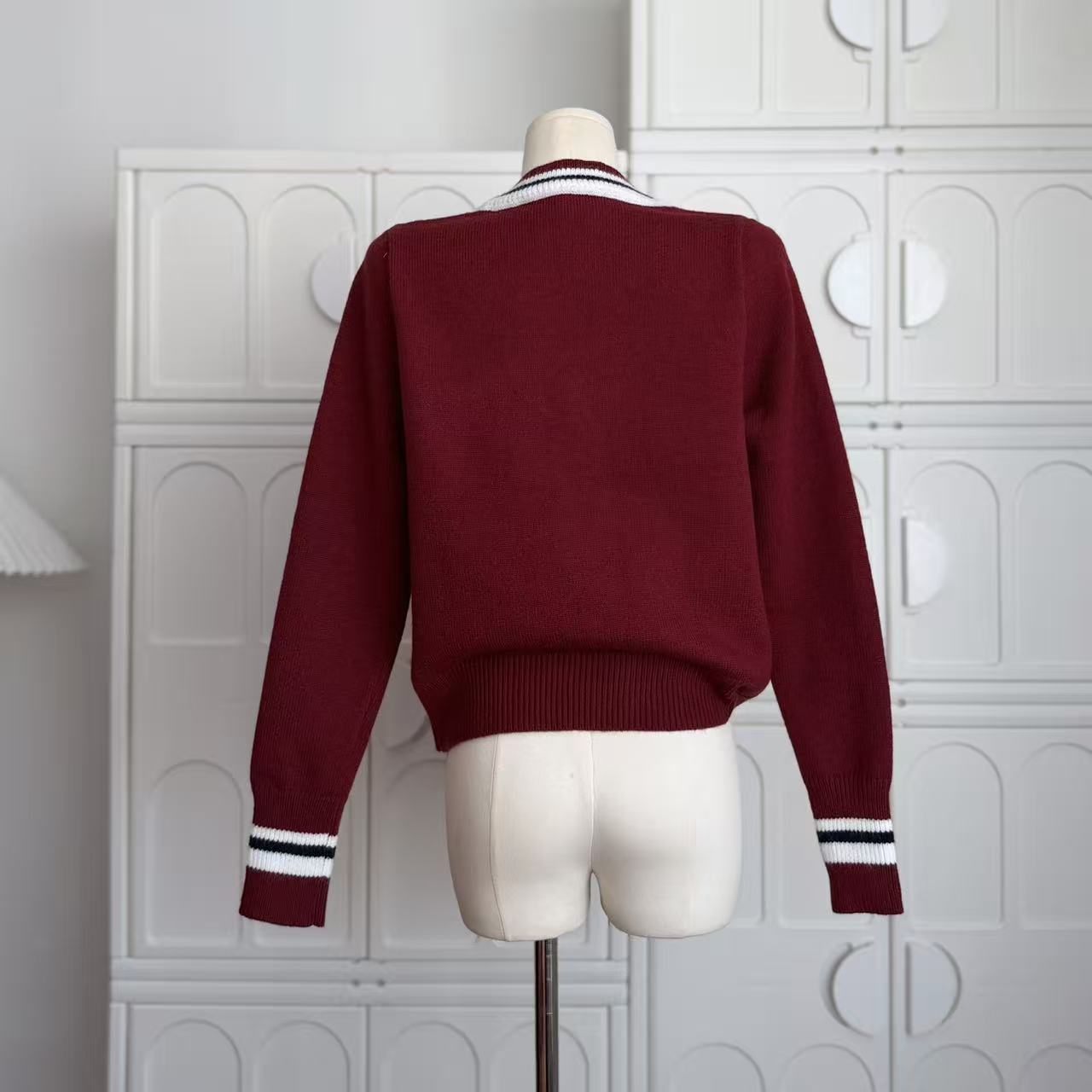 1764061327001_pRfVRV