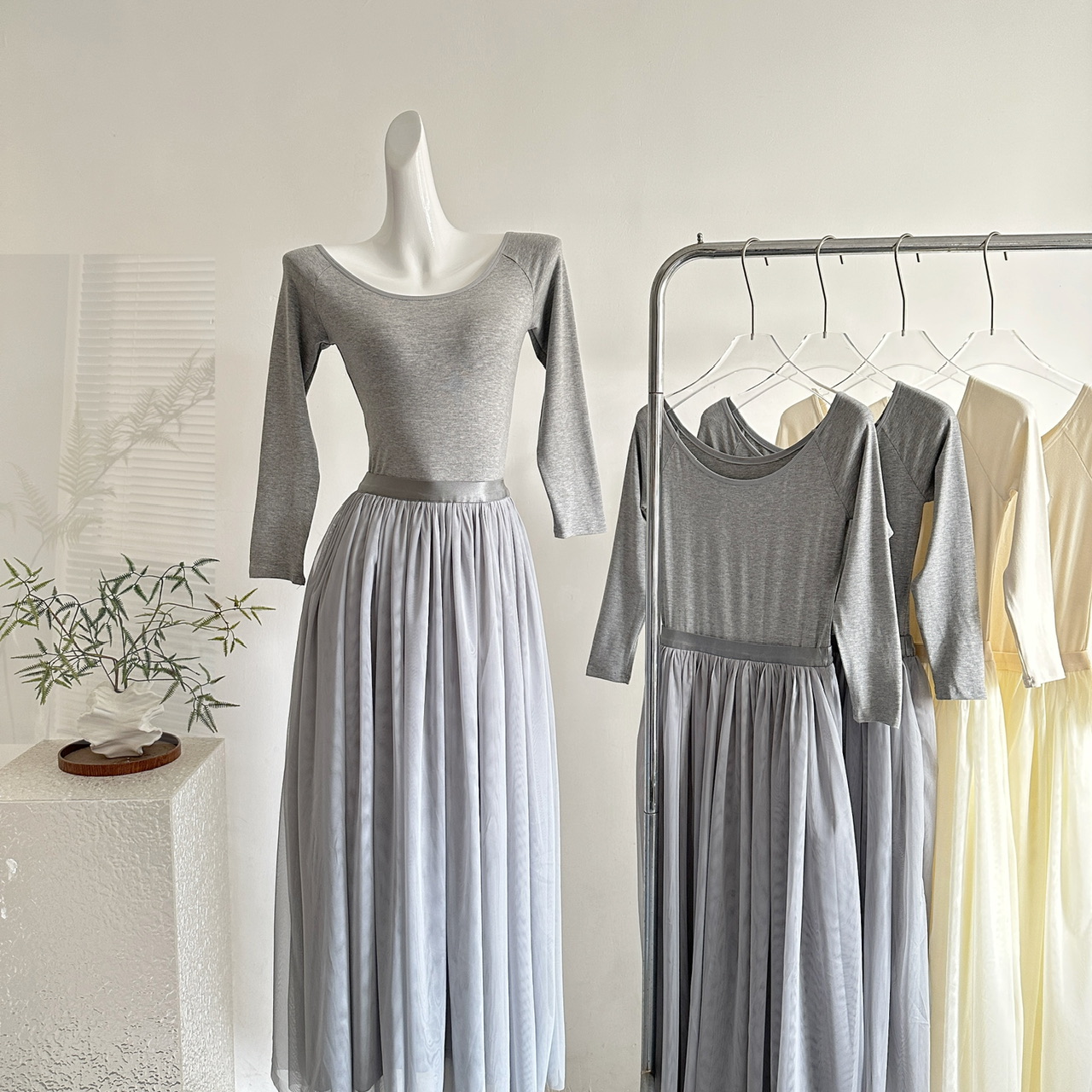 1760974675884_Q02Luu