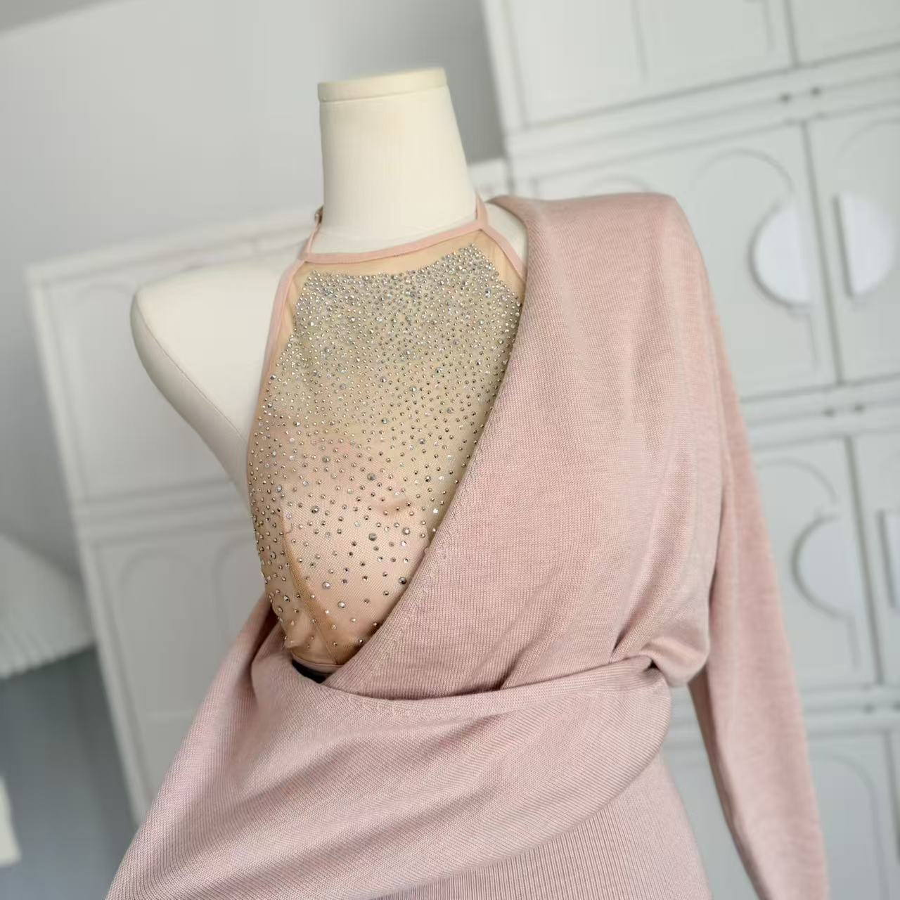 1764620495672_ztopKR