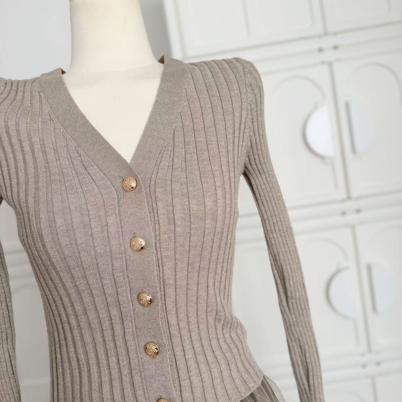 1760695214255_HYhaY2