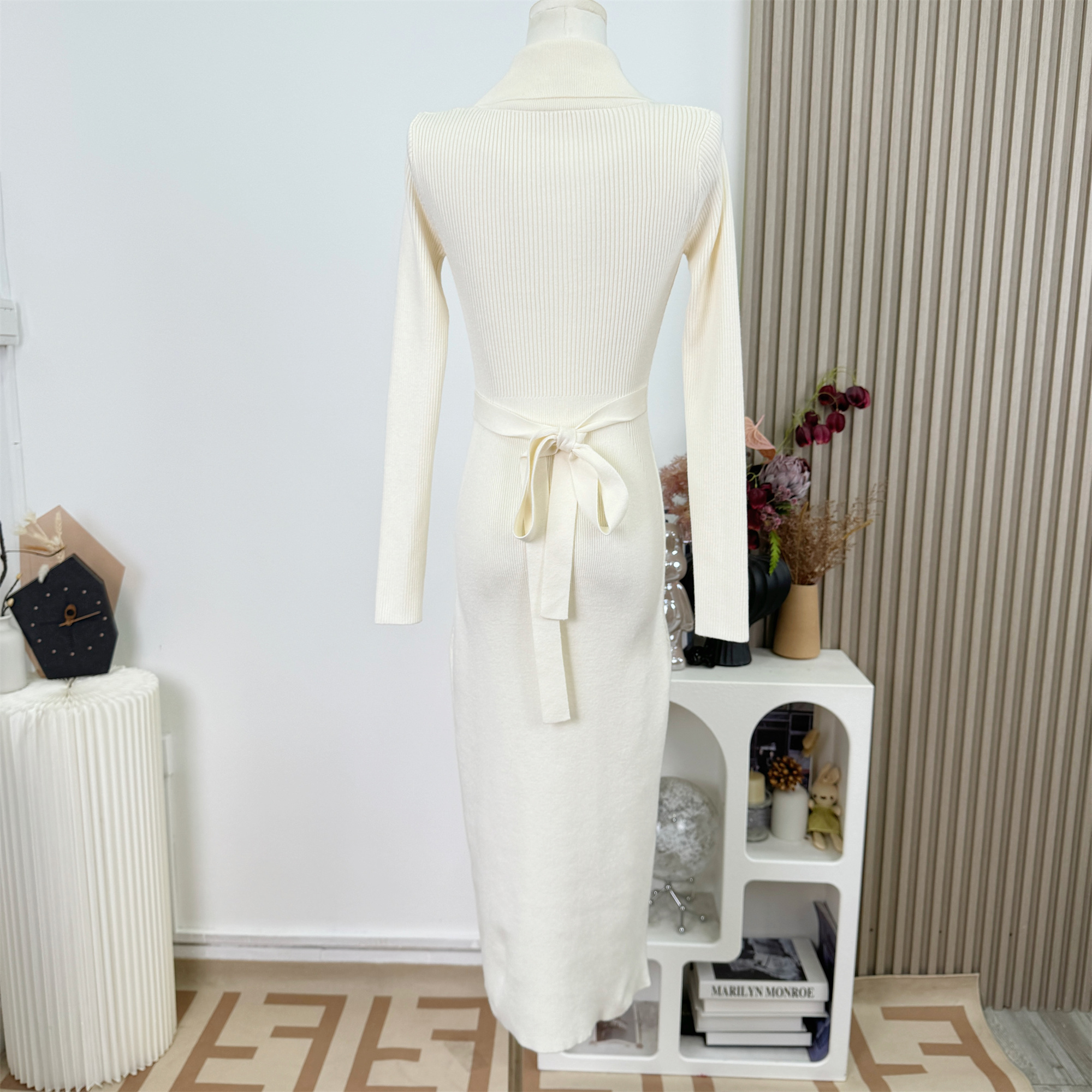 1761465078501_Qwejei