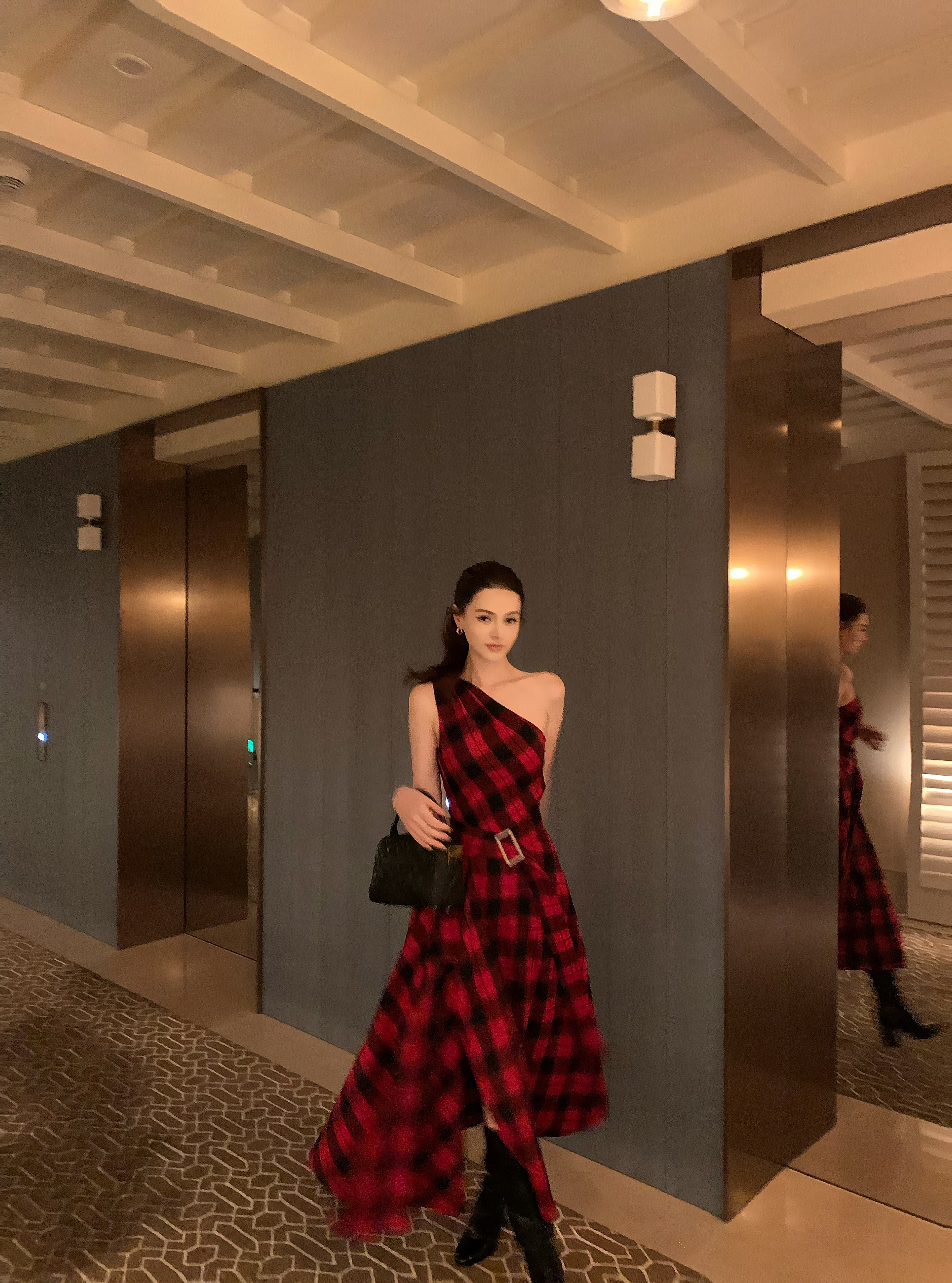 7b2ba1e39d43f857e80507357a2f4efb