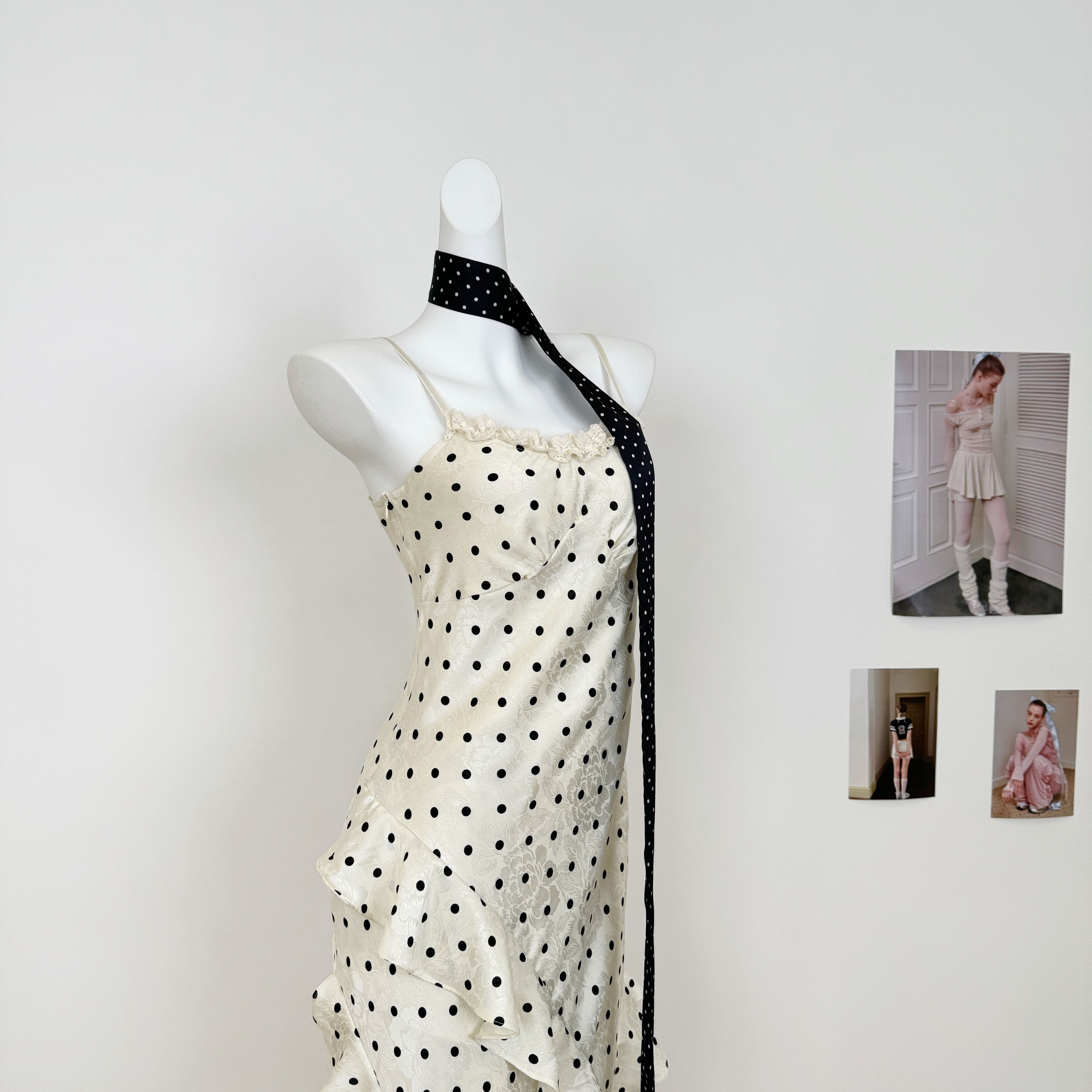 1770951902477_KmEmJV