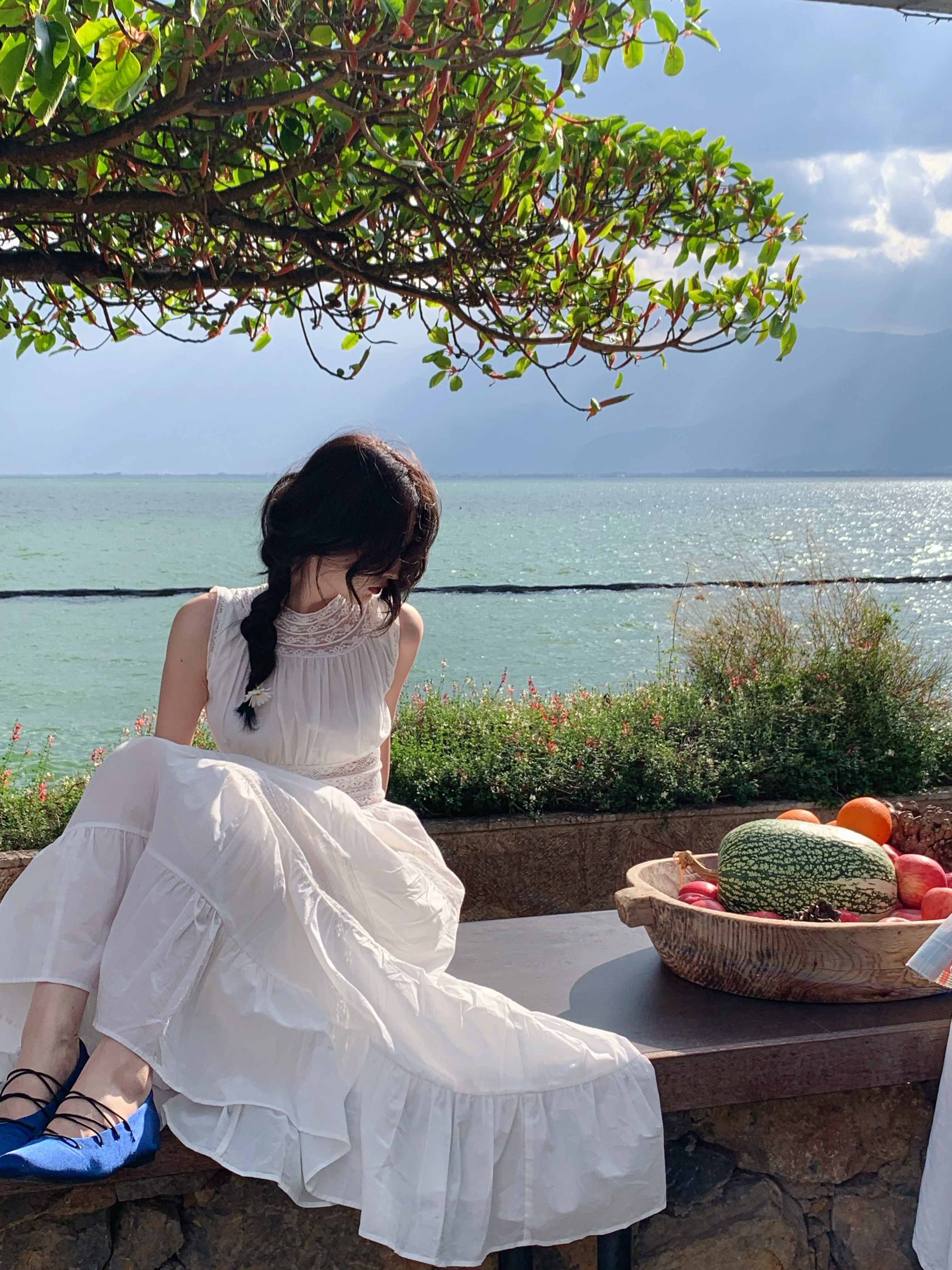 320dff4cbdfa84d43b5229c700a94f33