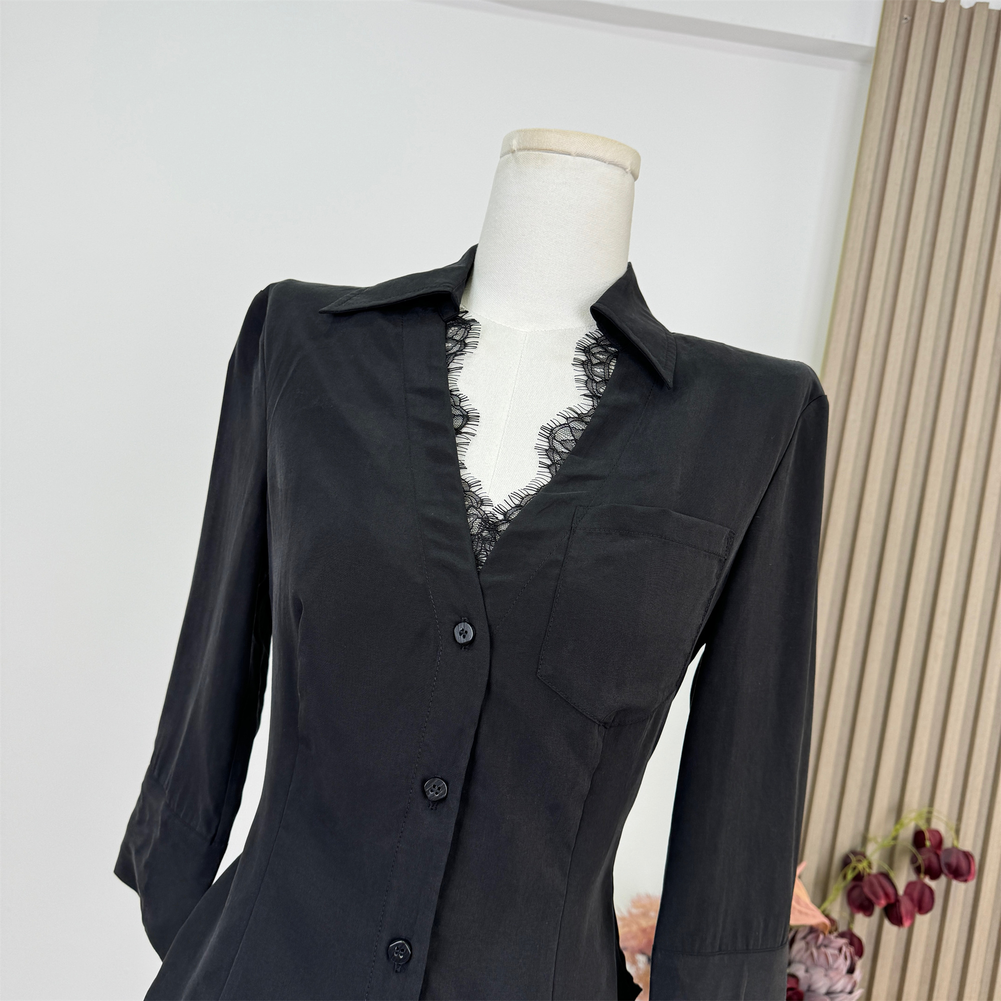 1751615188658_KQzVnl