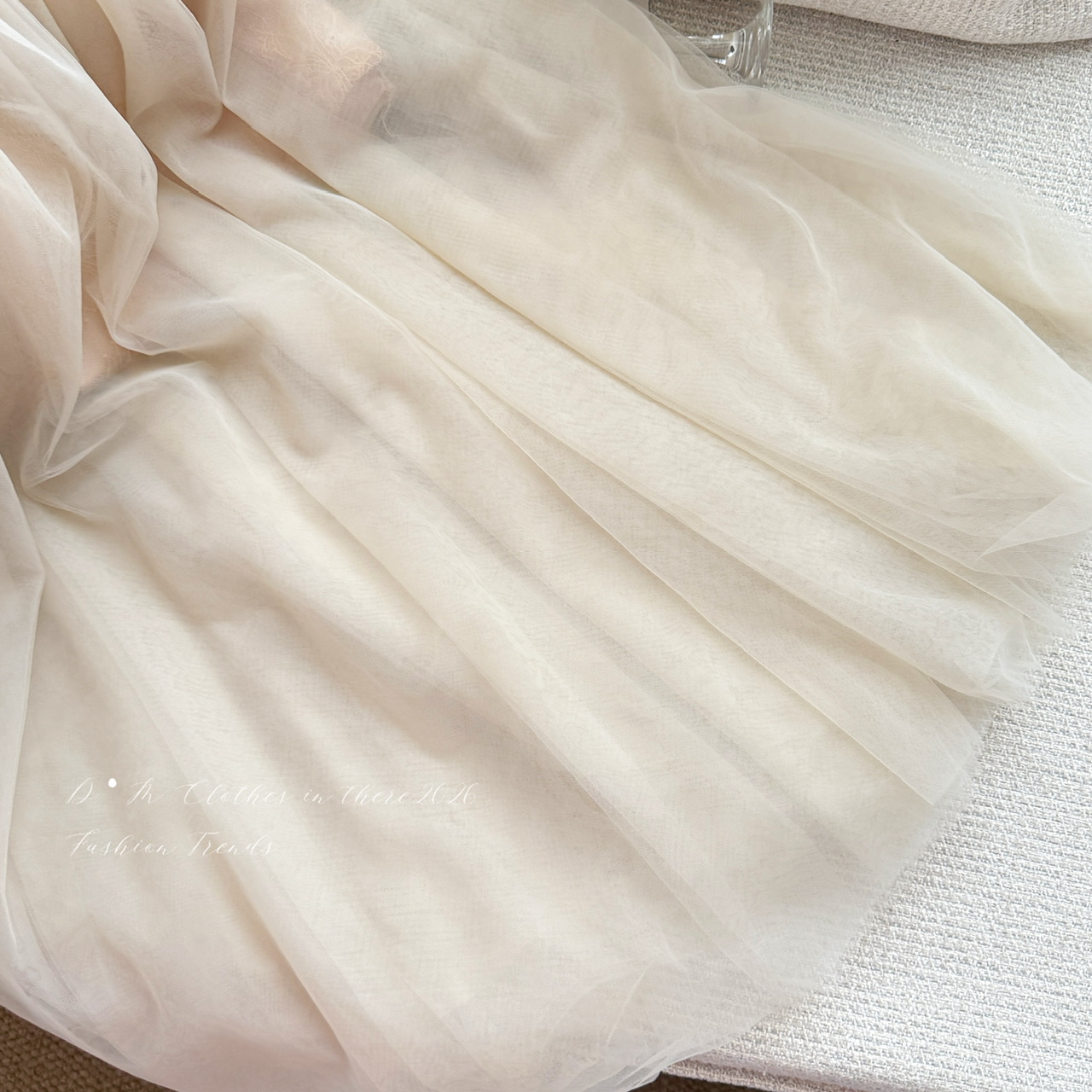 1774359562181_GNOL1T