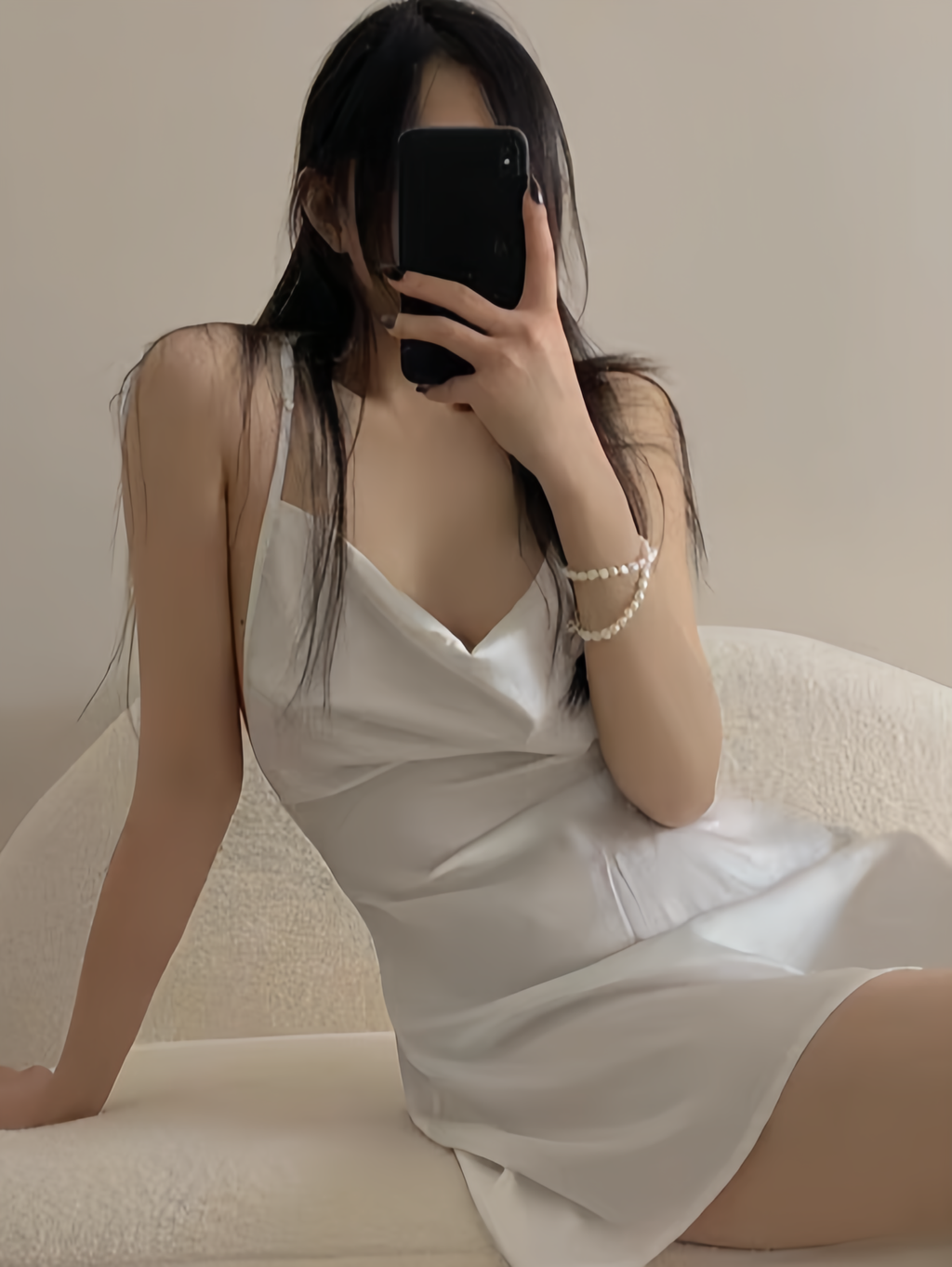 67001083