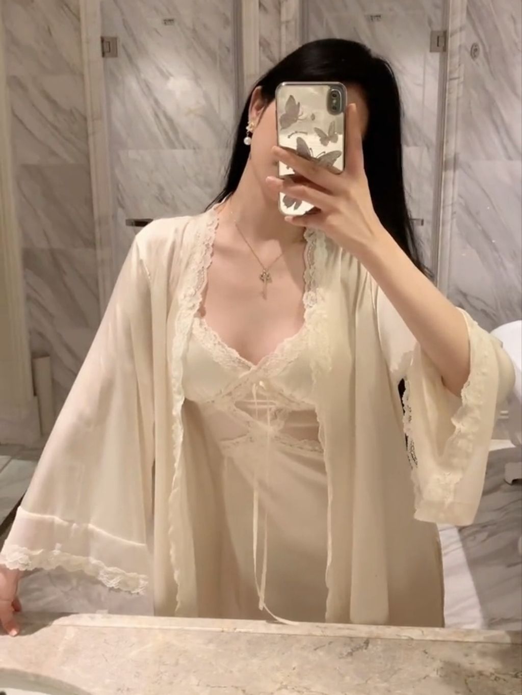 62485527