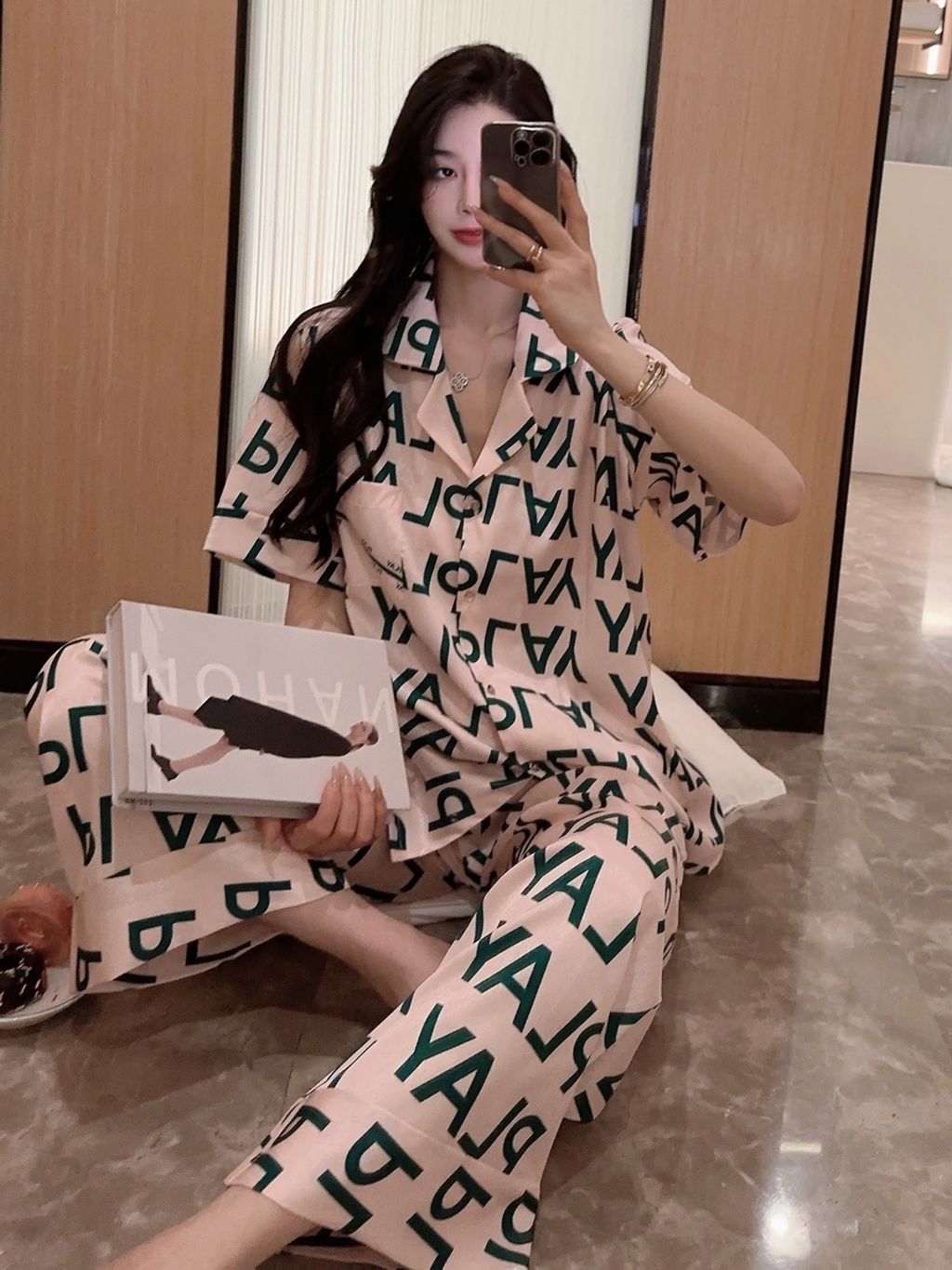 58573638