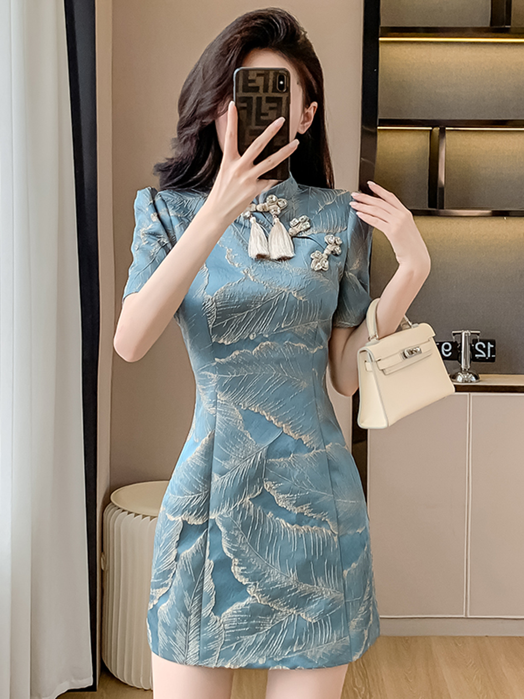 vvic_5a02cdb3cdd94f4150a7e0fe95e6b875_edit_154615200553985