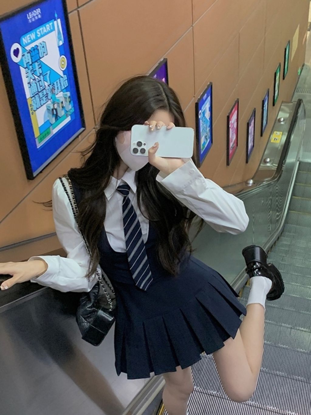 1742653411812_edit_254586636265381