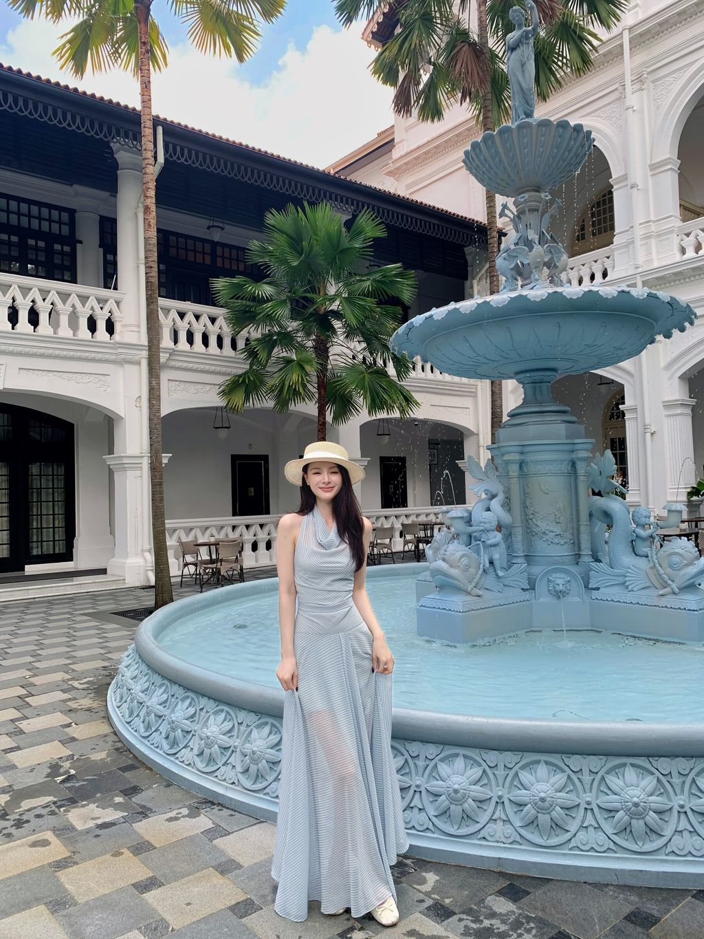 Facetune_19-04-2025-19-57-44
