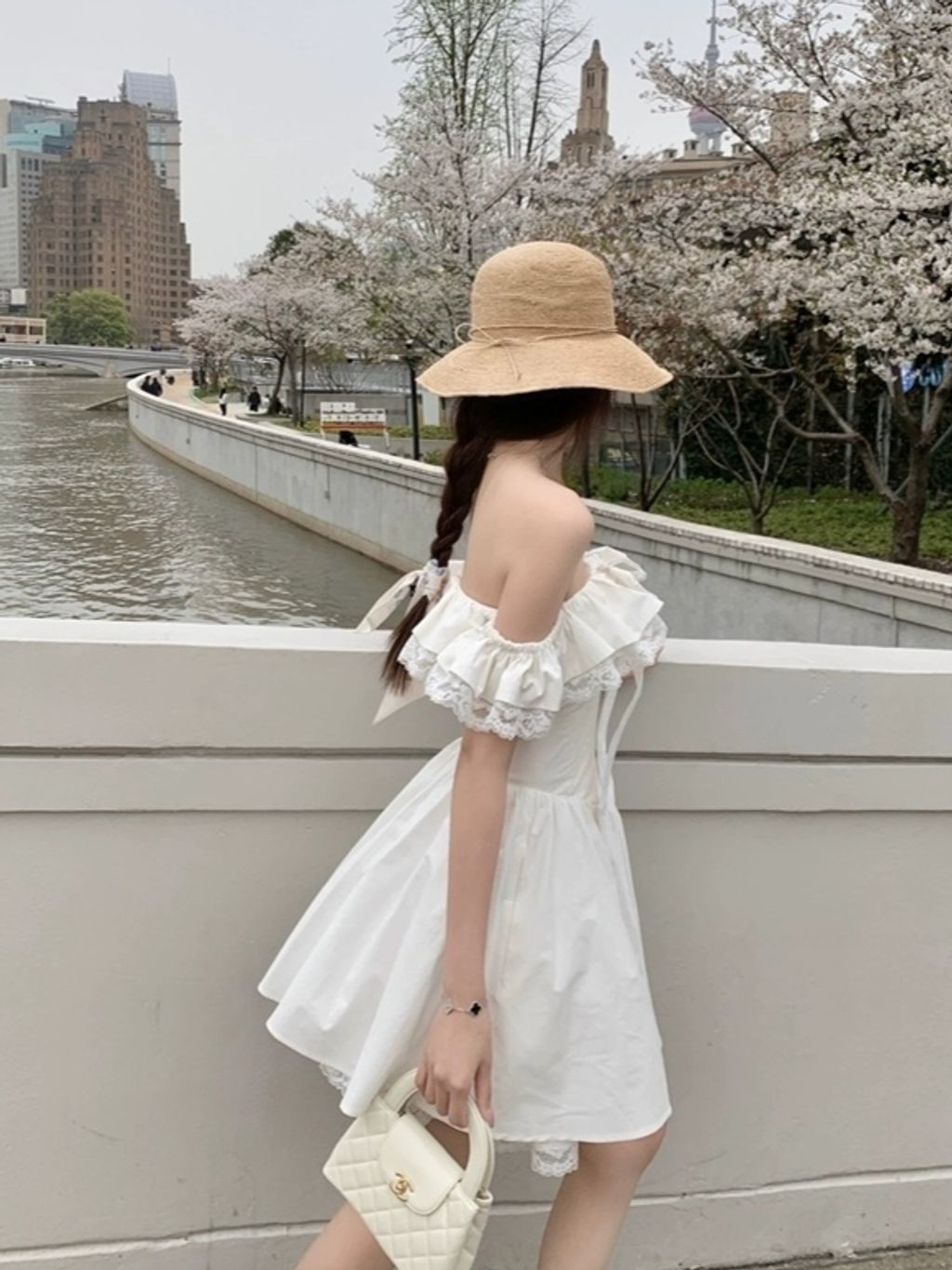 1746585075652_edit_547593404530170