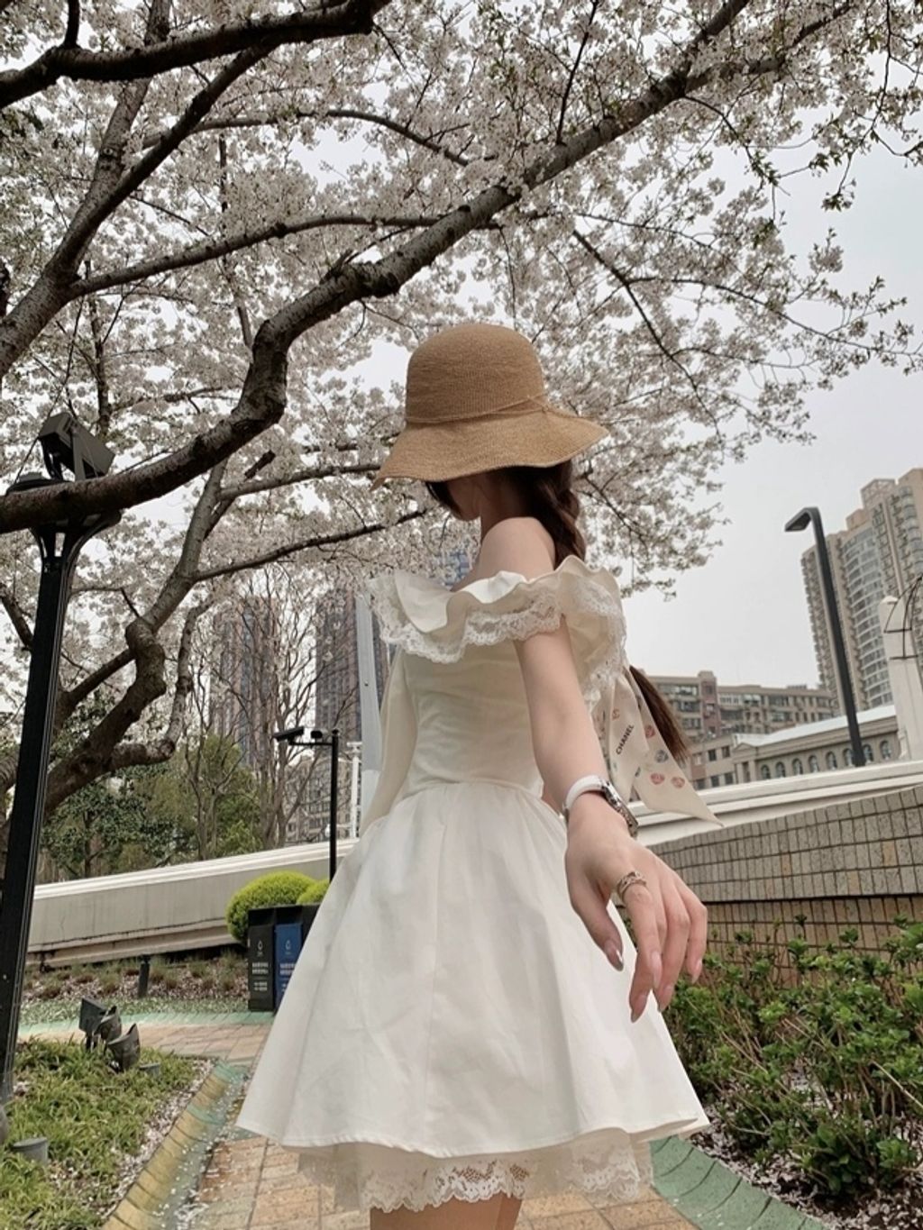 1746585072854_edit_547601765976782