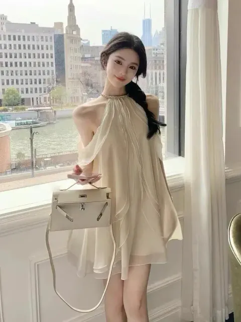 15303136 (1)