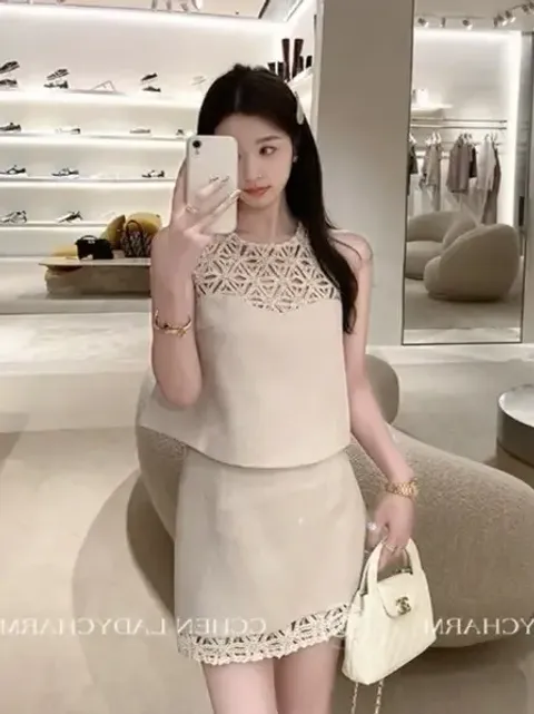 15297883 (1)